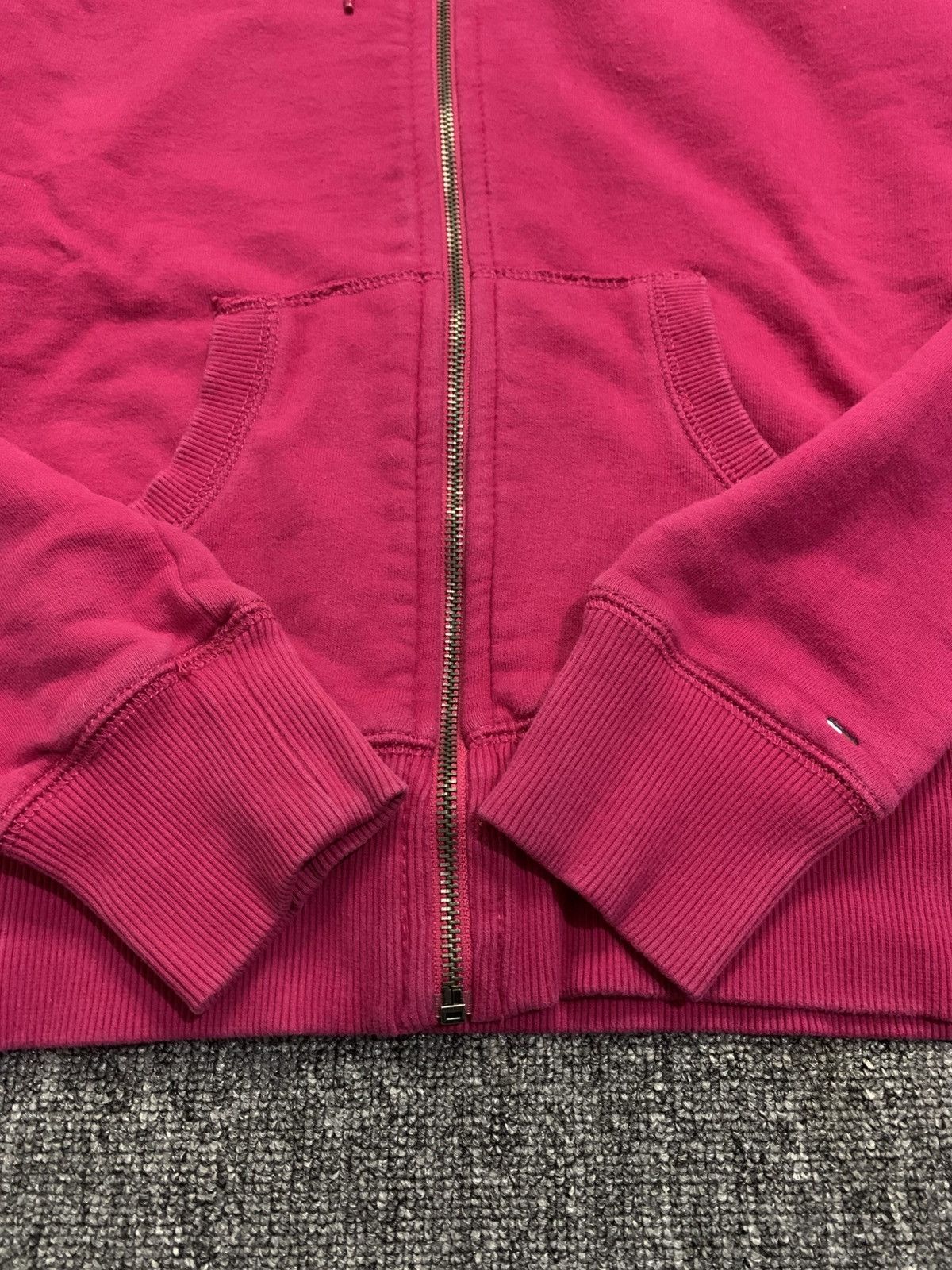Tommy Hilfiger Hilfiger Pink Y2k Distressed Zip Fur Hoodie Size M / US 6-8 / IT 42-44 - 7 Thumbnail