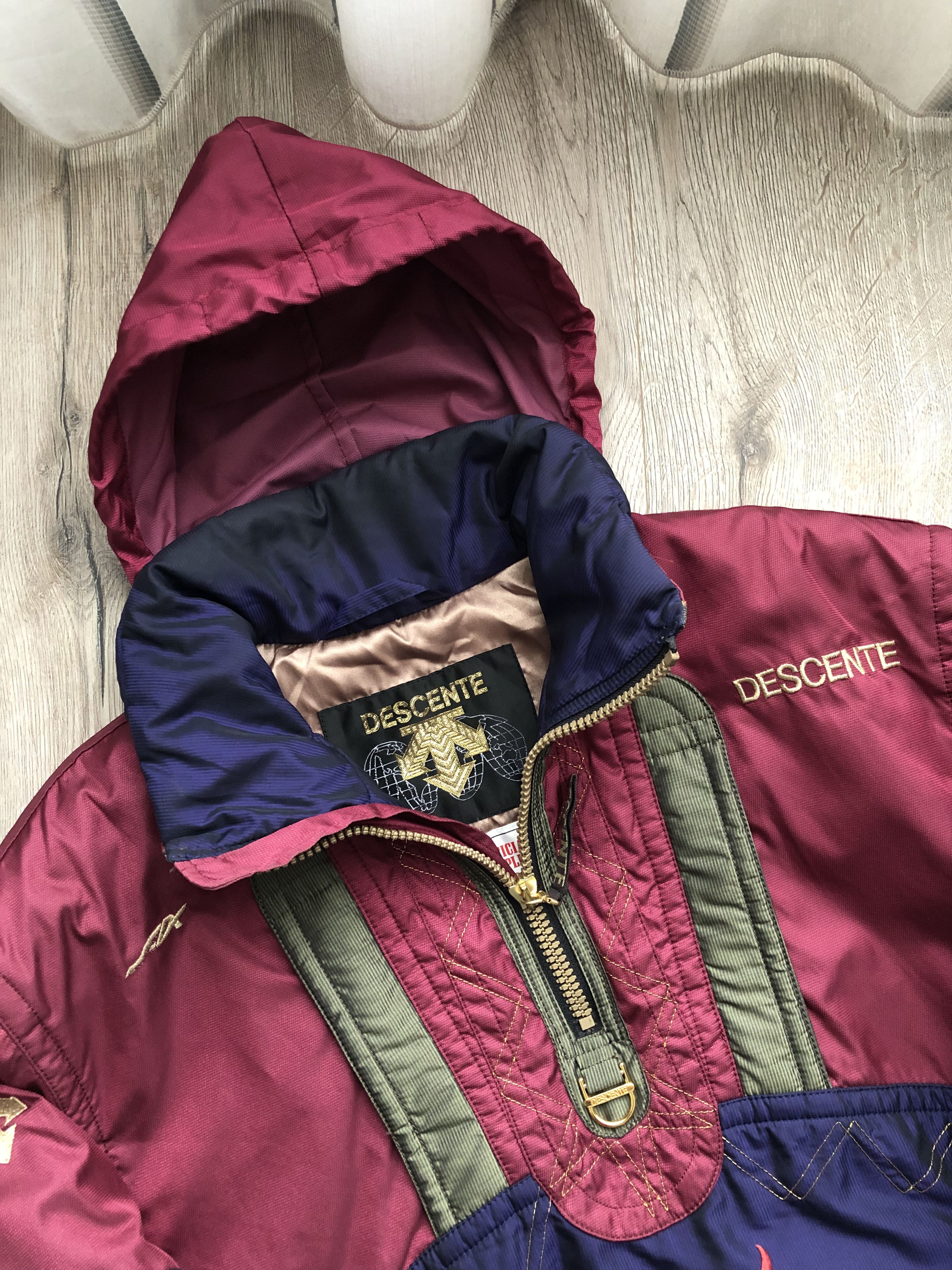 90s DESCENTE　スノーセット　スキーウェア　スノボウェア　ヴィンテージ 送料無料 DESCENTE 90's ヴィンテージ スキーウェア 裏アルミ素材