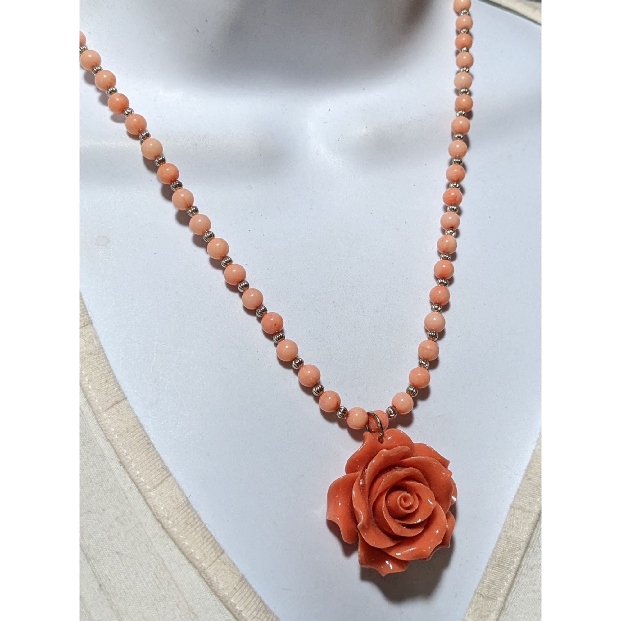Other Retro Cottagecore Pink Beaded Floral Pendant Necklace Size ONE SIZE - 7 Thumbnail
