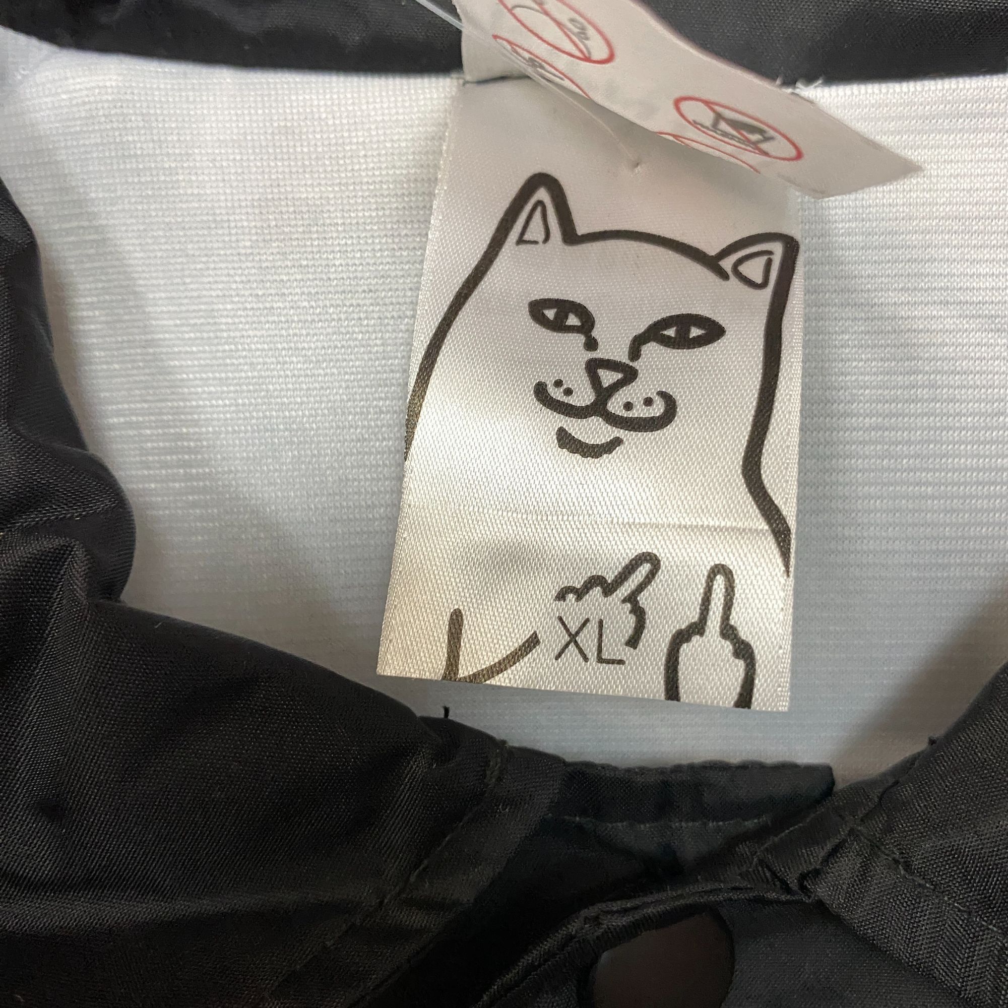 RIPNDIP RIPNDIP We're Outta Here! Alien Winbreaker size XL Size US XL / EU 56 / 4 - 5 Thumbnail