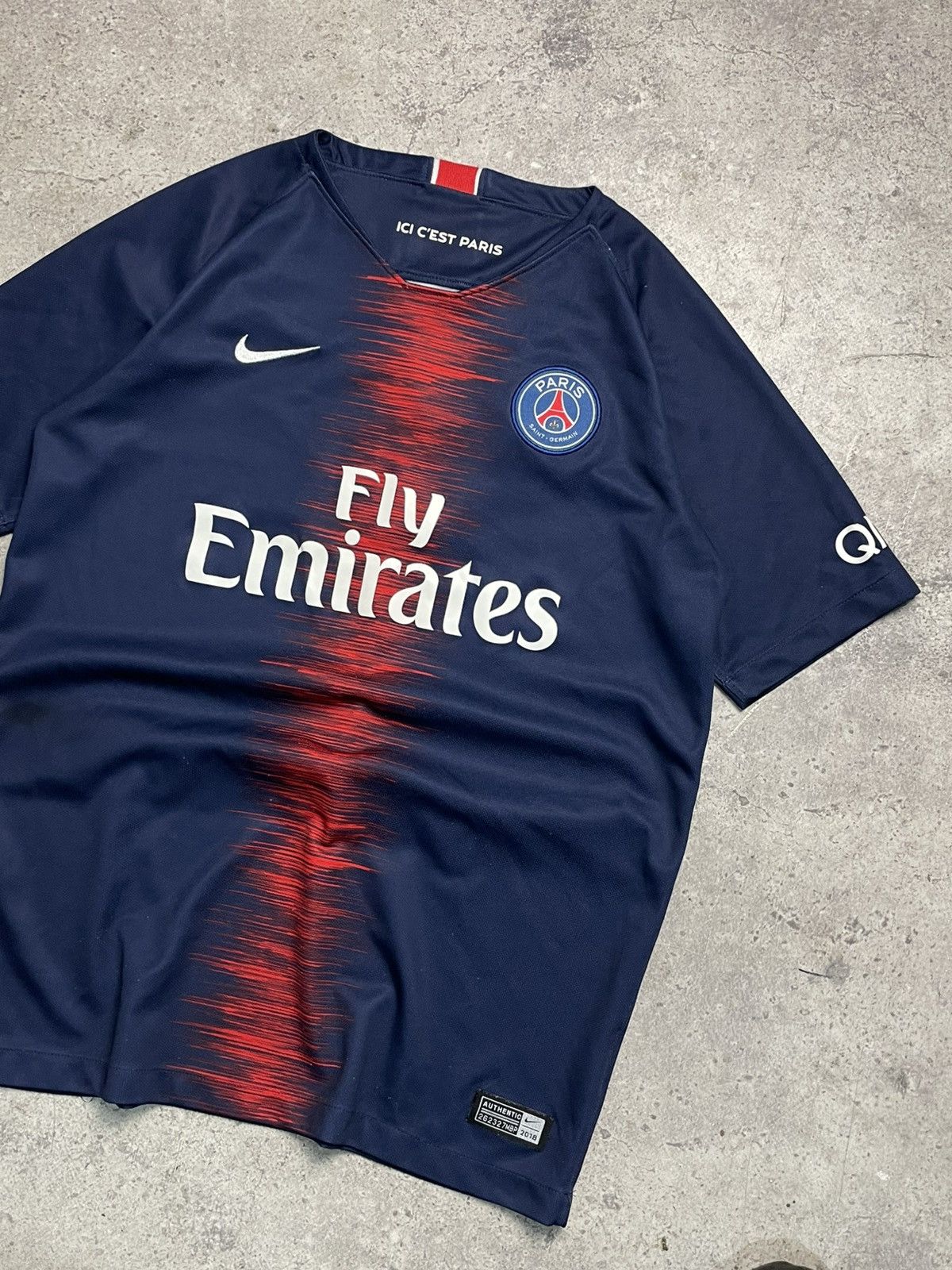 Nike 2018/19 PSG Jersey #7 Mbappe Small Nike Paris Saint Germain Size US XS / EU 42 / 0 - 3 Thumbnail