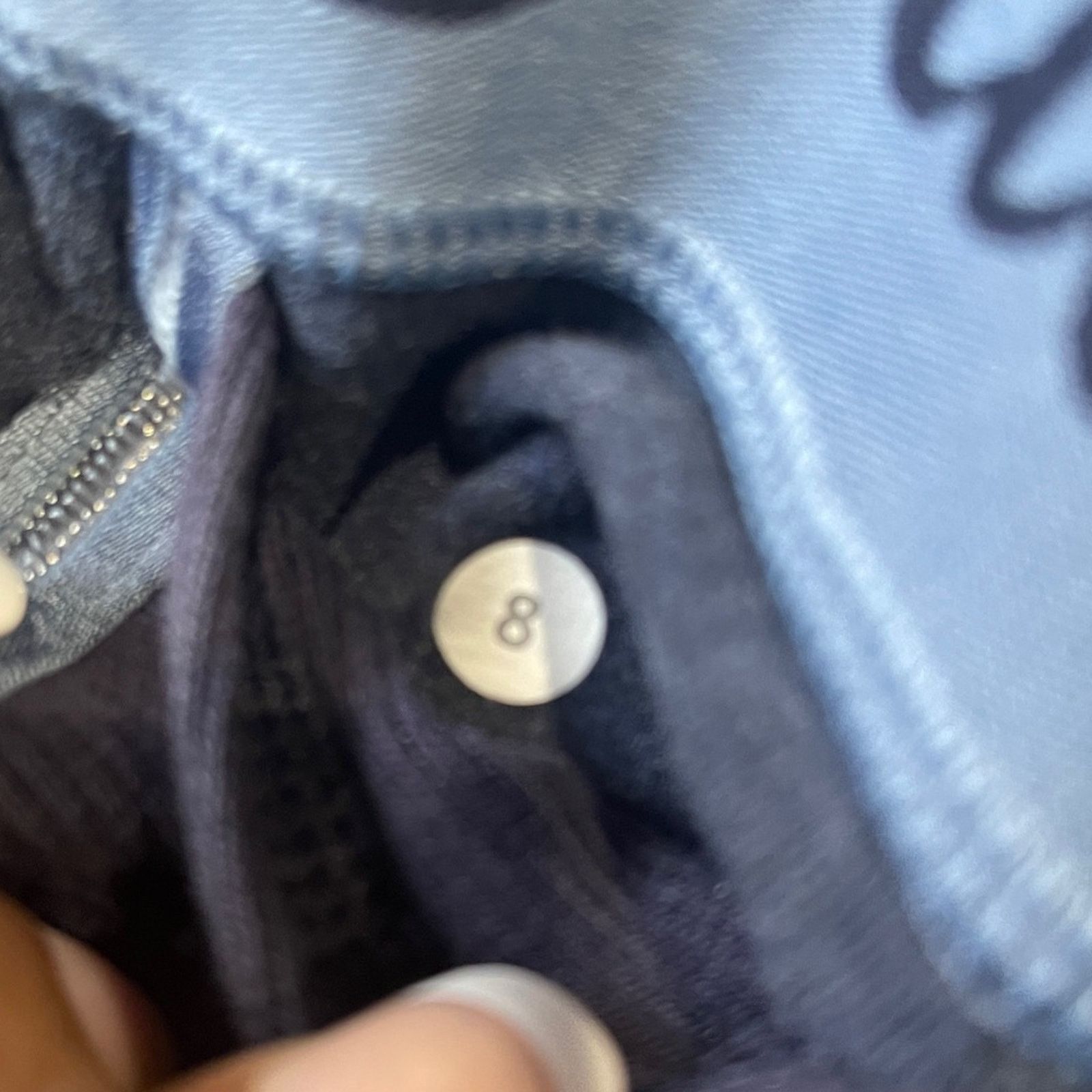 Lululemon LULULEMON Training Logo Elastic Waistband Crop Leggings Sz 8 Size 30" / US 8 / IT 44 - 4 Thumbnail
