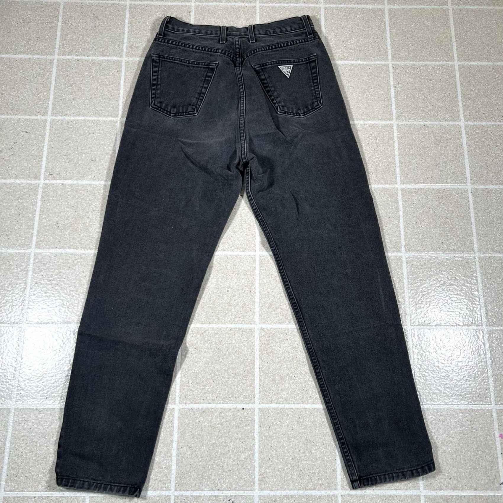 Guess VINTAGE Guess USA High Rise Mom Jeans Black Women's 27x28 90s Made In USA Guess Jeans Mens Womens Size 27" / US 4 / IT 40 - 2 Thumbnail
