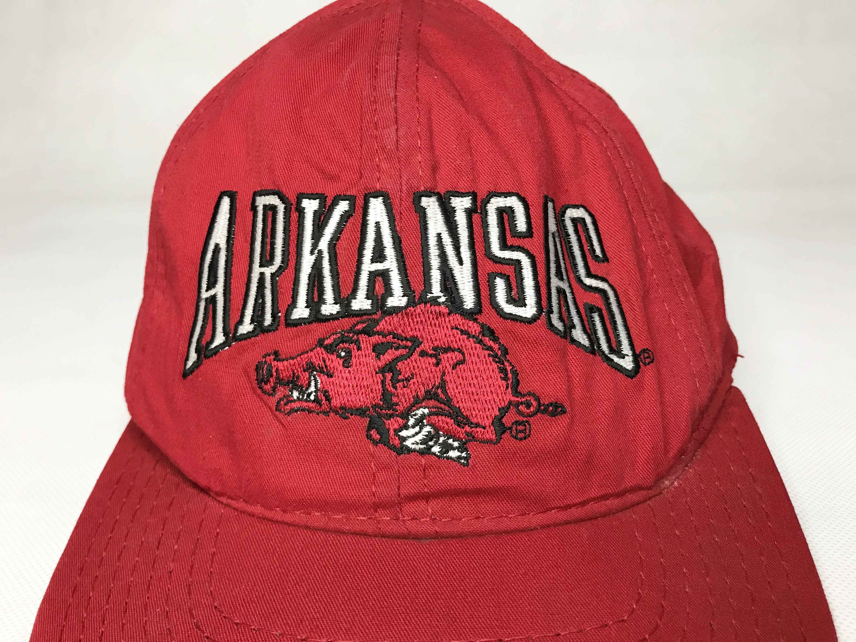 NCAA × Vintage Vintage Arkansas Razorbacks NCAA Football Snapback Cap Size ONE SIZE - 2 Thumbnail
