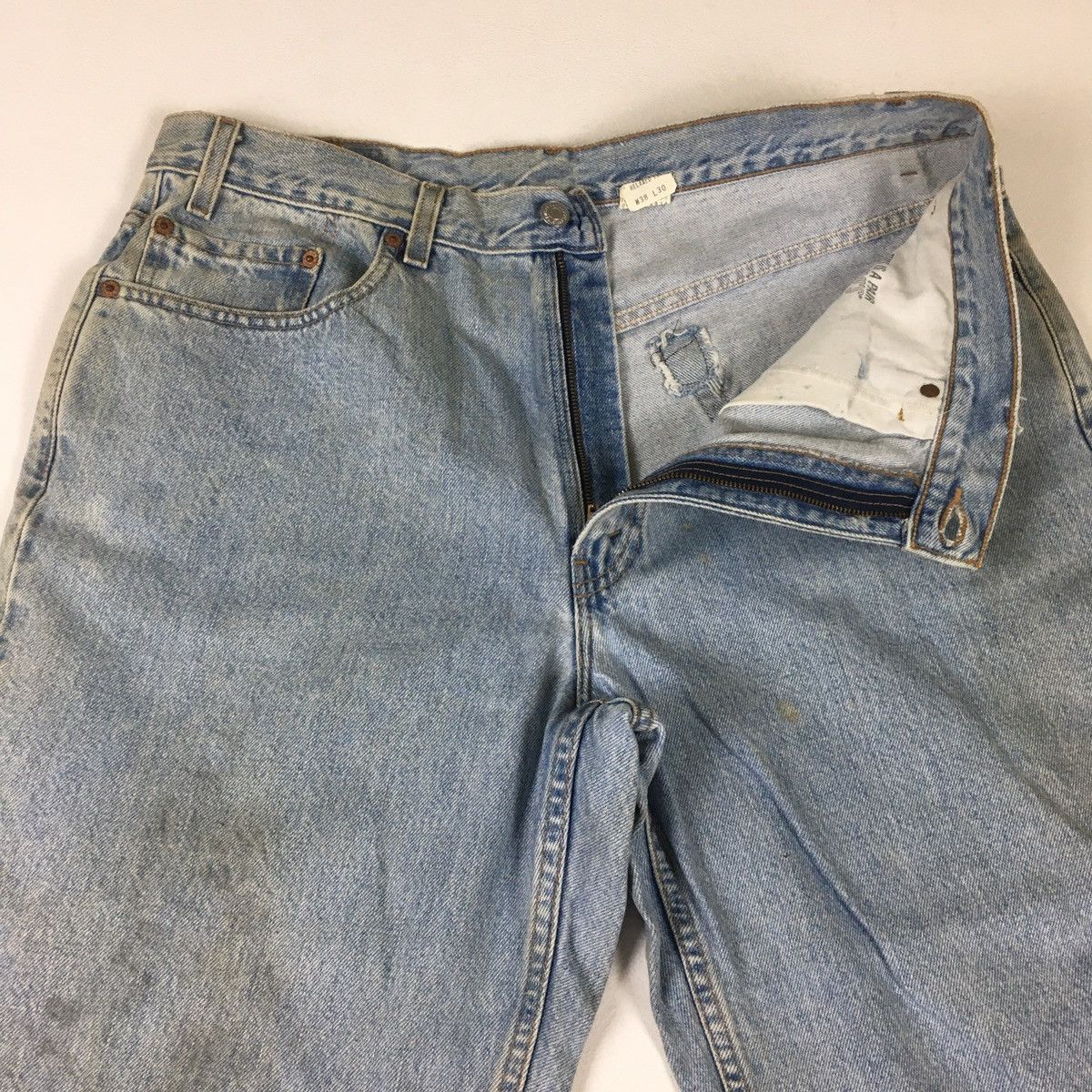 Levi's Vintage Clothing Vintage 90s Levi’s 550 Relaxed Fit Jorts Size US 38 / EU 54 - 9 Thumbnail