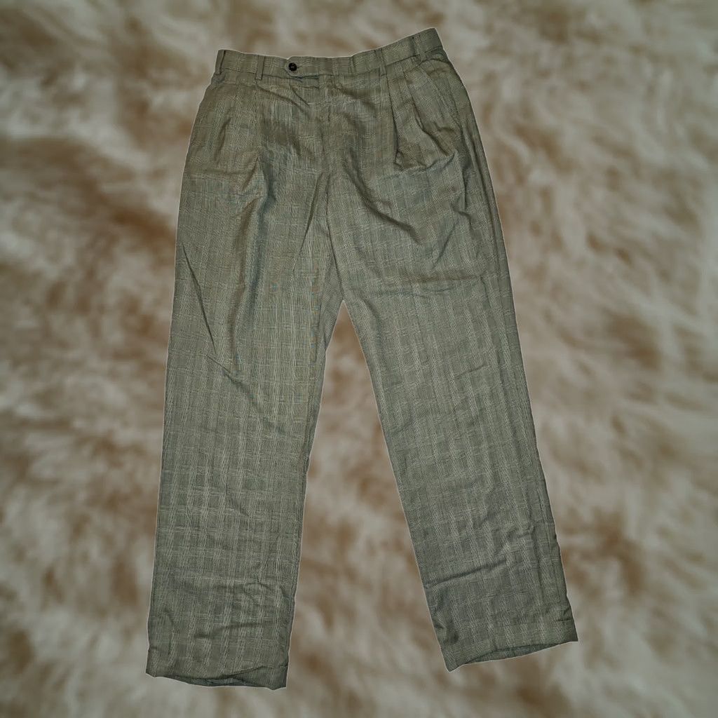Brooks Brothers Brooks Brothers Wool Pants 36 Men Dress Pants Gray Check Italy Wool Regular 32 In Inseam Slim? No, keep as per data. Size US 36 / EU 52 - 1 Thumbnail
