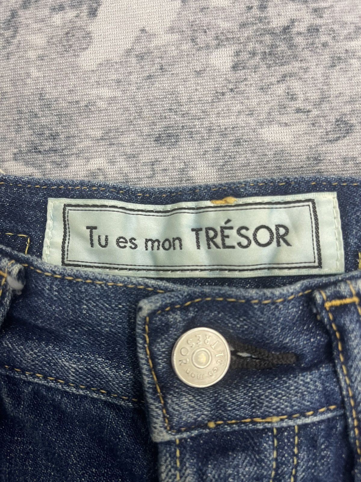 Japanese Brand Tu Es Mon Trésor Selvedge Fly Button Distressed Denim Size US 28 / EU 44 - 7 Thumbnail