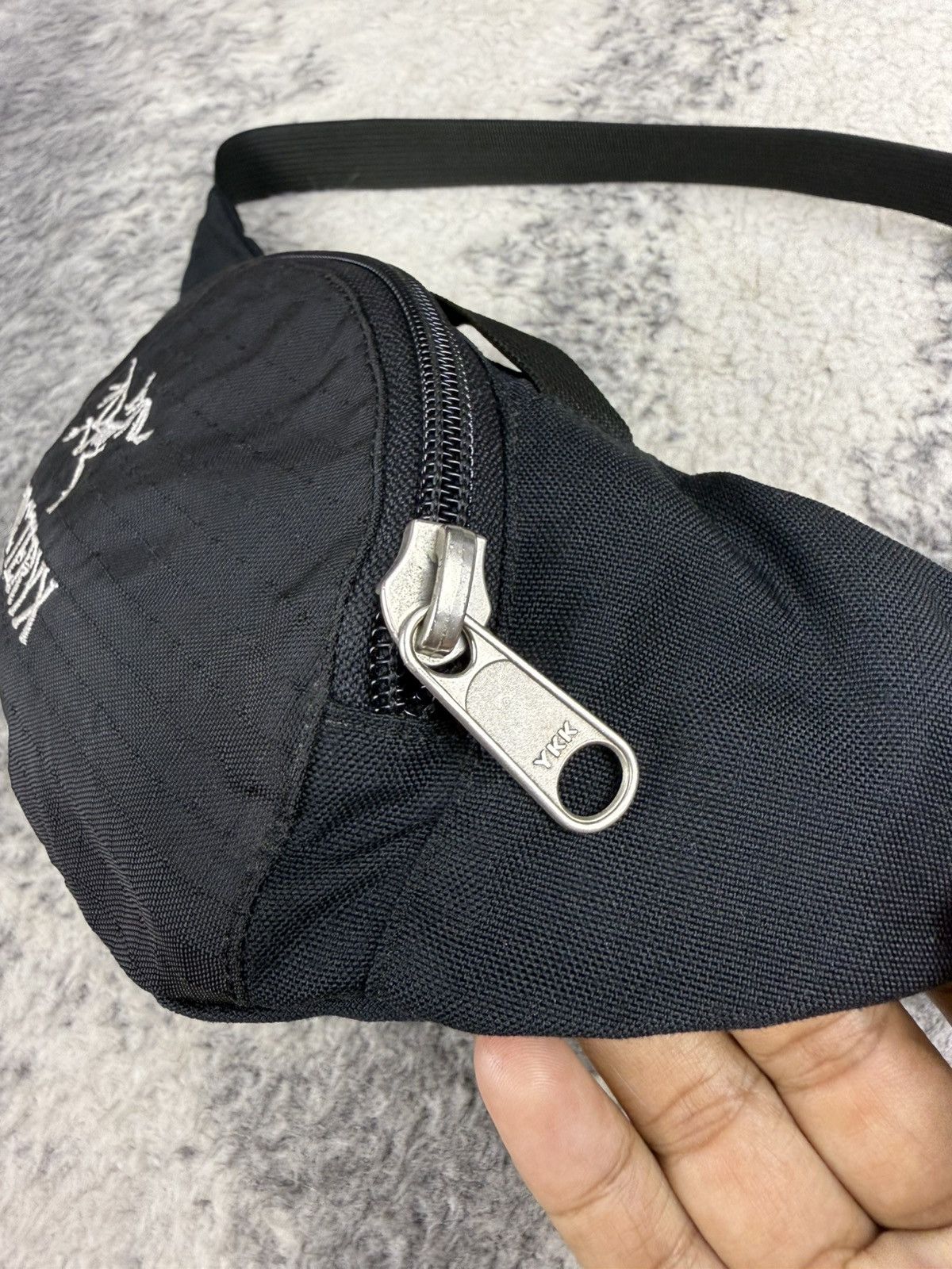 Arc'teryx × Vintage 🔥GRAIL🔥 Vintage 1990 Arc’teryx “Made in CANADA” Waistbag Size ONE SIZE - 5 Thumbnail