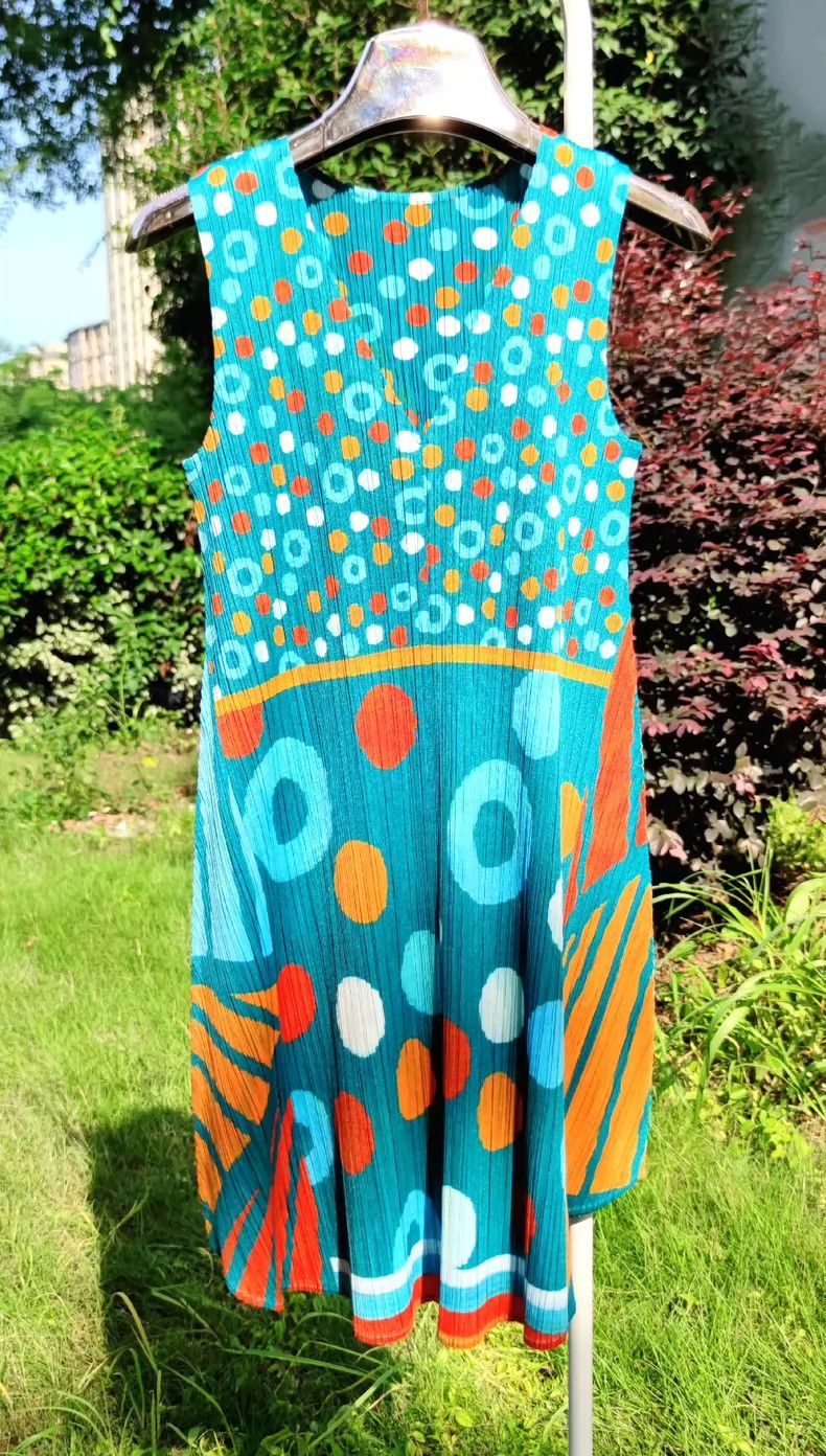 Issey Miyake Issey Miyake size:4 Blue vintage Yayoi Kusama donut skirt Size M / US 6-8 / IT 42-44 - 1 Thumbnail