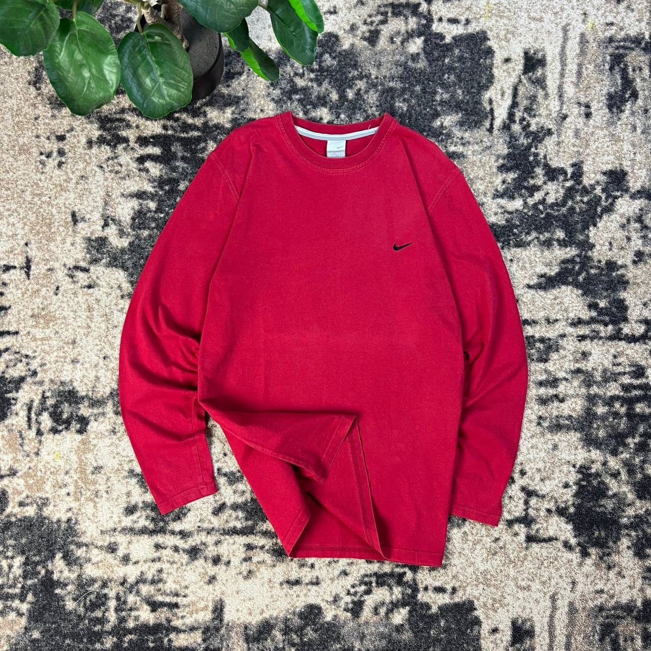 Nike Swoosh Vintage Y2K Long Sleeve Streetwear Style