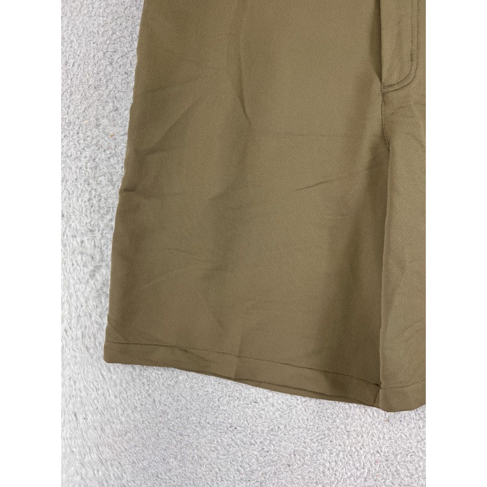 Nike VINTAGE Nike Shorts Men 34 Beige Polyester Golf Pockets 32x10 Swoosh Casual Spring Summer Gym Size US 34 / EU 50 - 6 Thumbnail