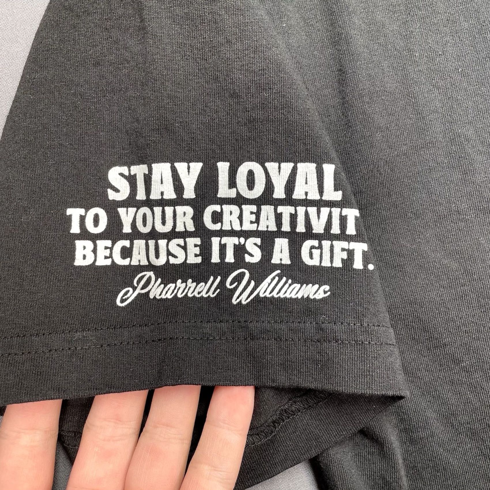 Vintage Pharrell Williams Shirt Men’s XL N.E.R.D Streetwear Designer Modern Rap Tee Shirt XL Black Mens Designer) Size US XL / EU 56 / 4 - 3 Thumbnail