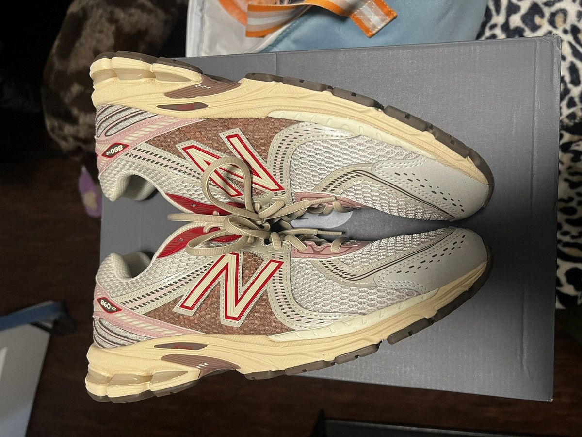 New Balance × size? New Balance 860 v2 Size? Bacon Size US 12 / EU 45 - 3 Thumbnail
