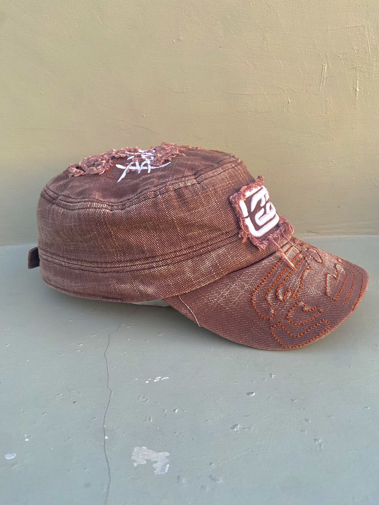 Le Grande Bleu (L.G.B.) 2000s Billabong ditsetressed patrol hat Size ONE SIZE - 7 Thumbnail