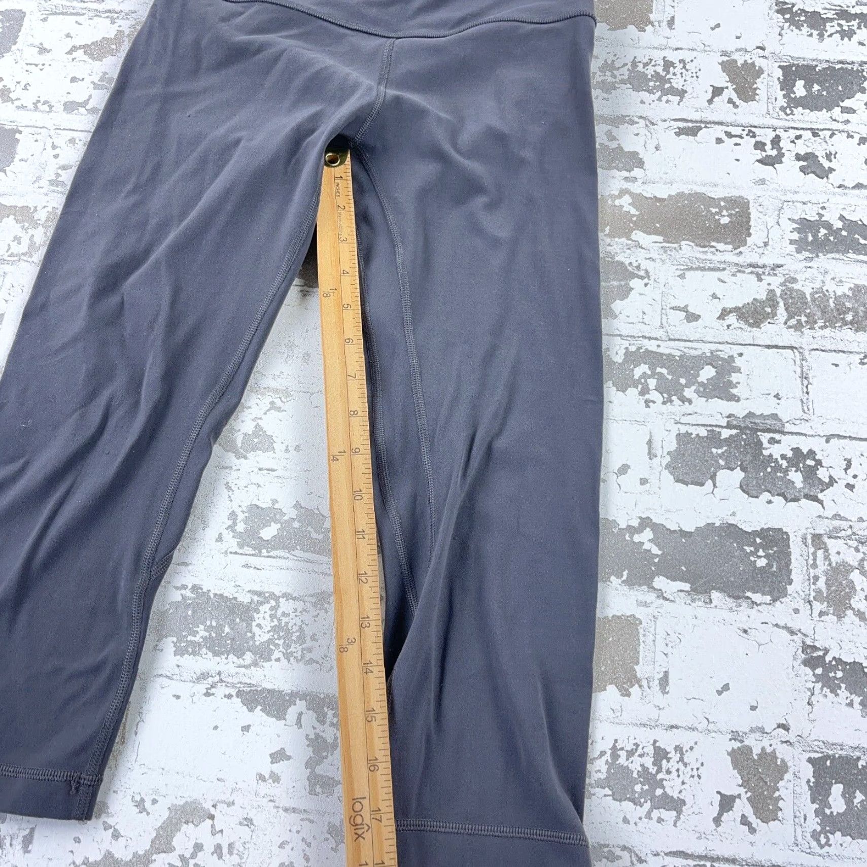Lululemon VINTAGE Lululemon Leggings Women 6 Gray Wunder Under Cropped Stretch Pull On Workout Size 28" / US 6 / IT 42 - 5 Thumbnail