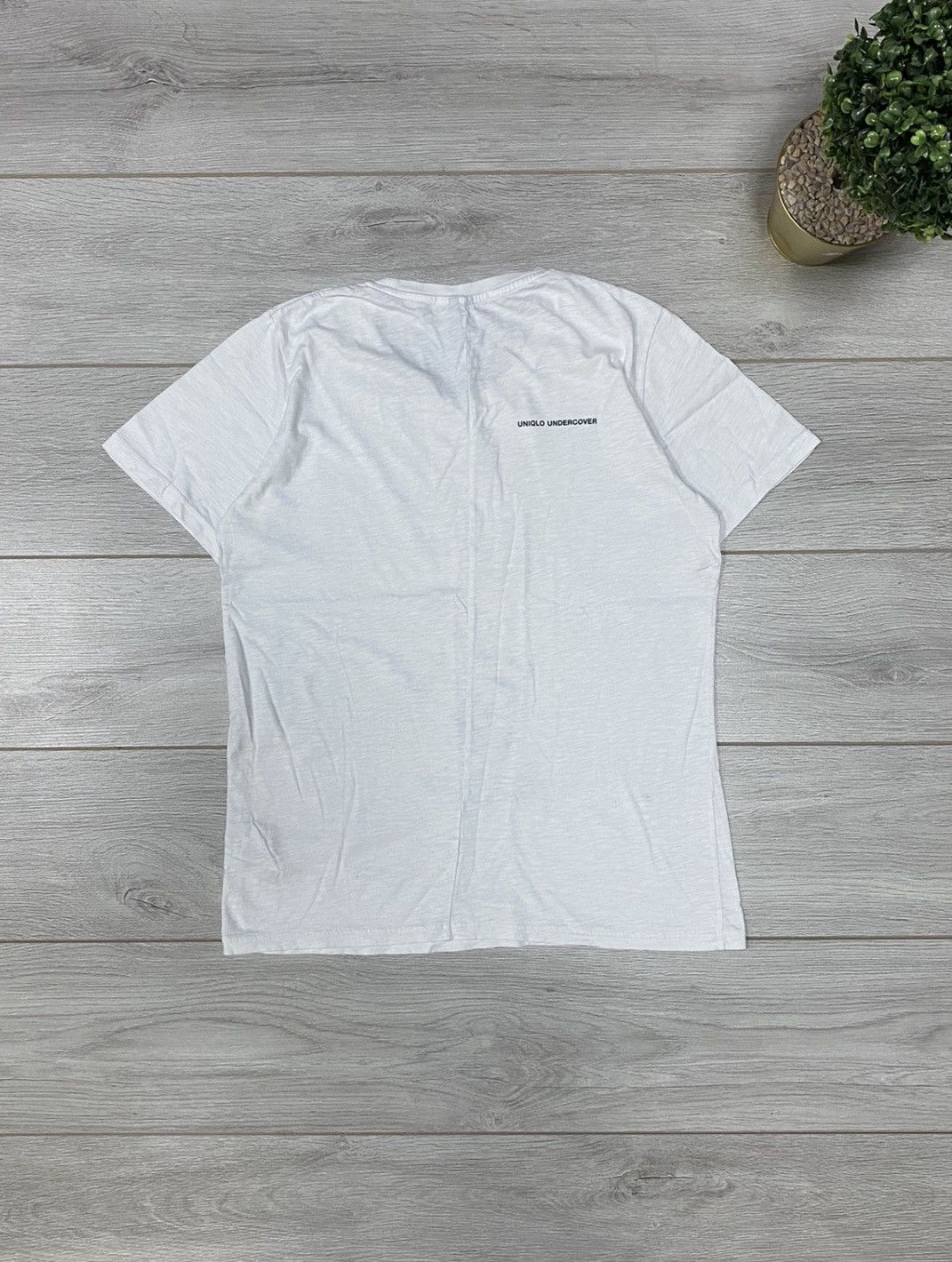 Undercover Undercover x Uniqlo Snow White By Disney Size US M / EU 48-50 / 2 - 2 Thumbnail