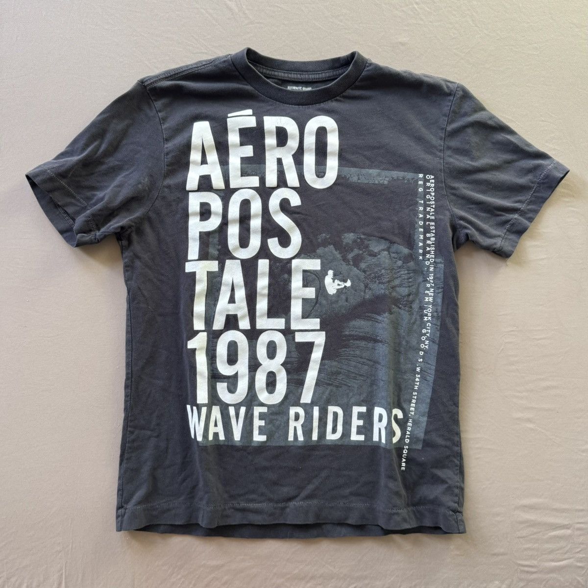Aeropostale Aeropostale “Wave Riders” Graphic tee Size US S / EU 44-46 / 1 - 1 Thumbnail