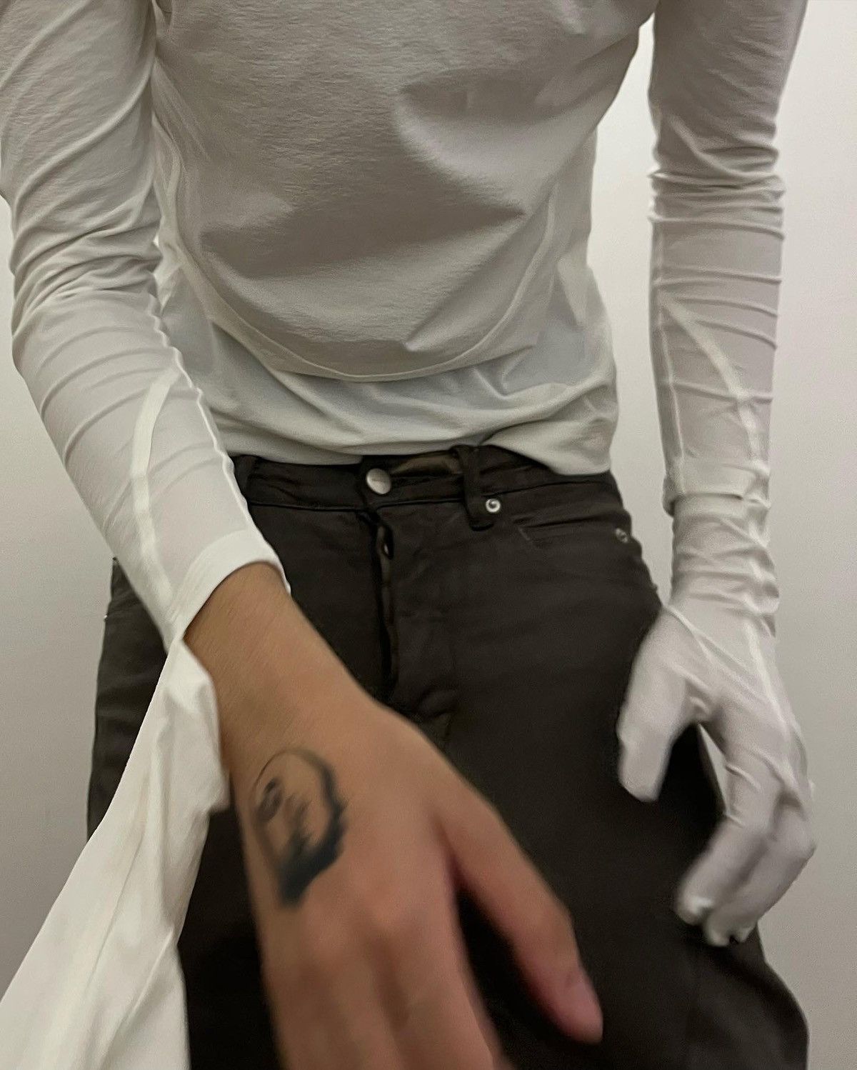 Givenchy Givenchy Slim Top With Balaclava and Gloves Size US S / EU 44-46 / 1 - 14 Thumbnail