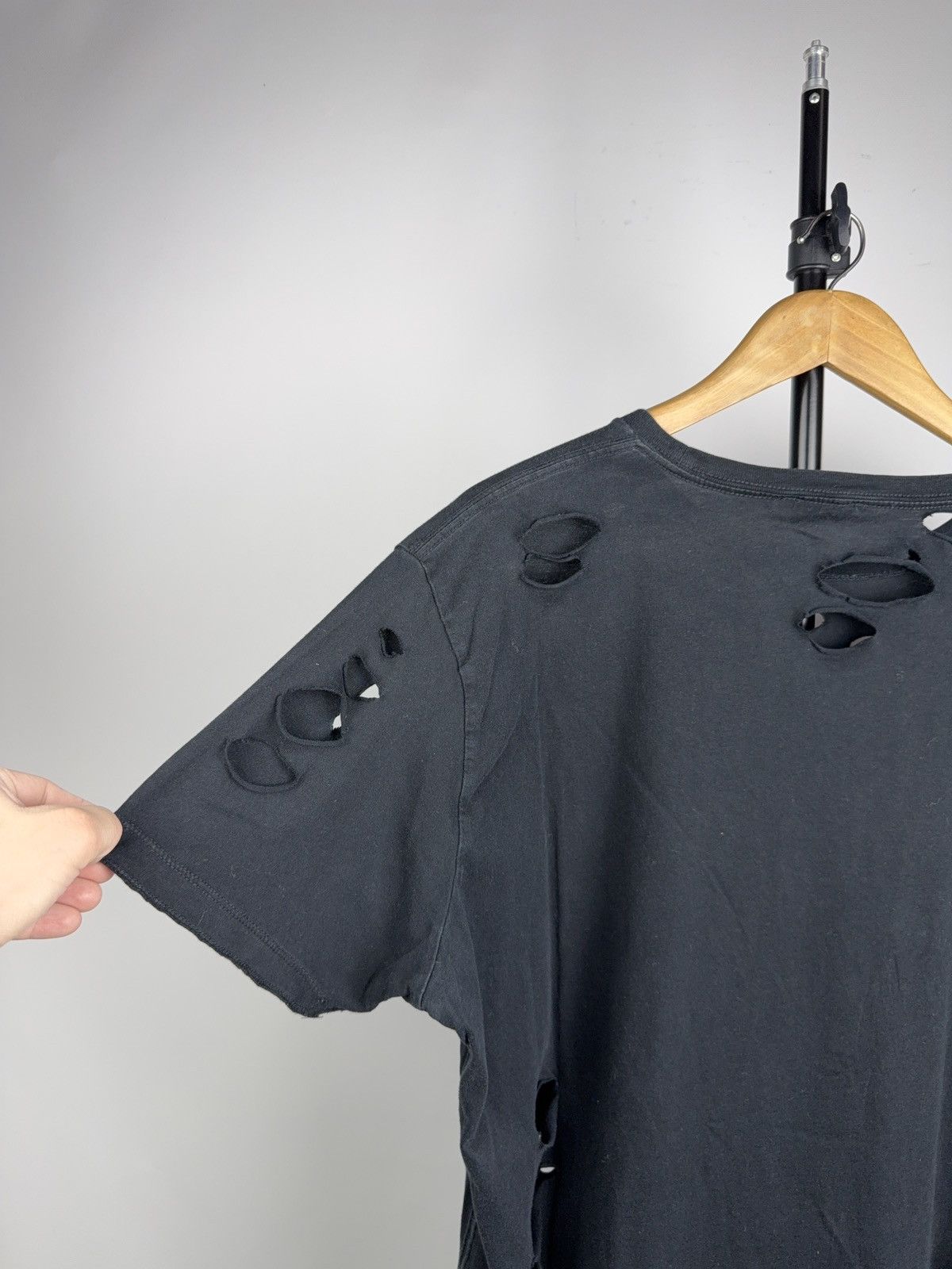 Diesel 00s Diesel Brave Diversity Distressed Faded T-Shirt Y2K Punk Size US L / EU 52-54 / 3 - 11 Thumbnail