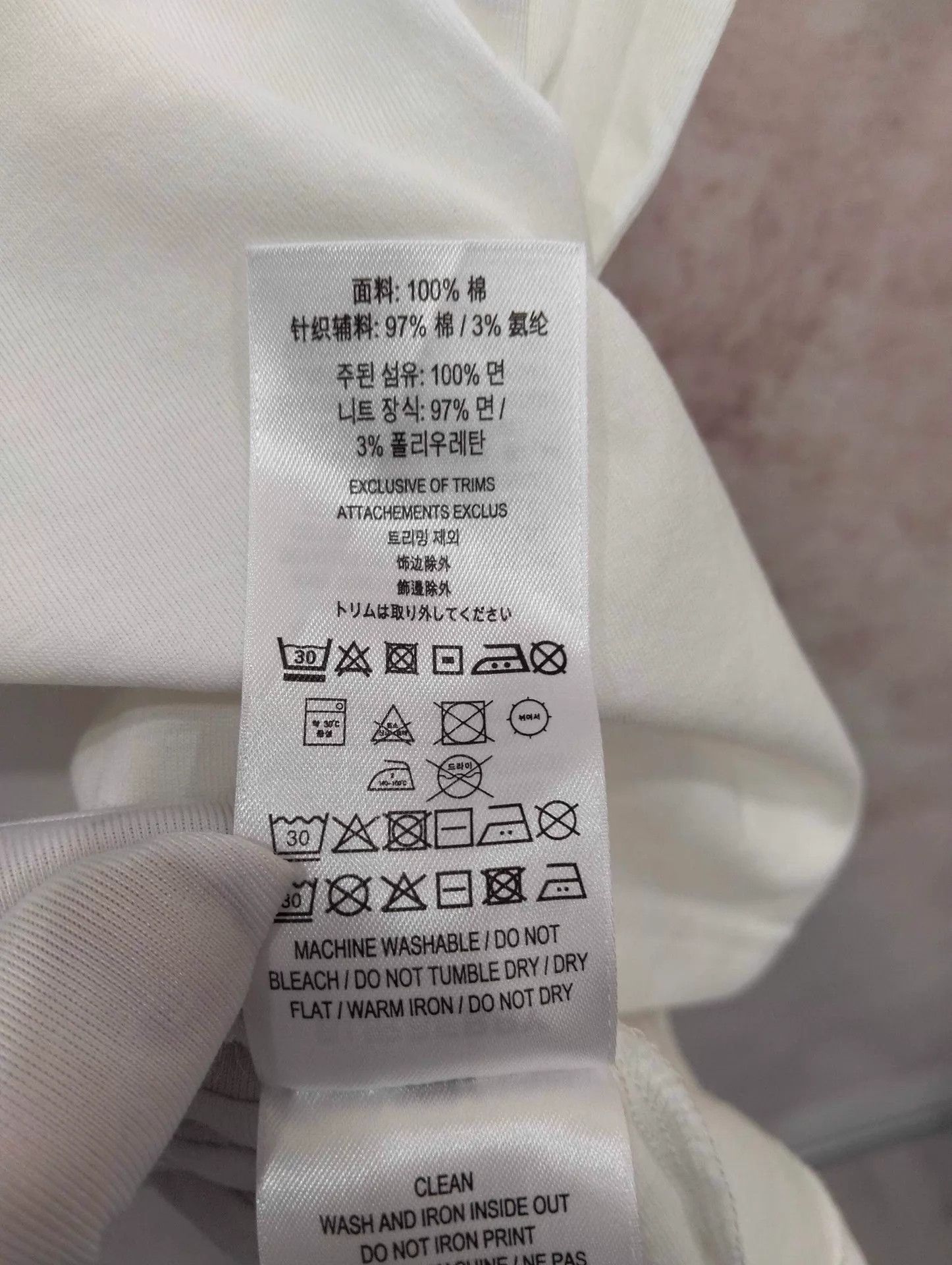 Burberry Burberry Logo Letter Short Sleeve Tee L Size US L / EU 52-54 / 3 - 7 Thumbnail