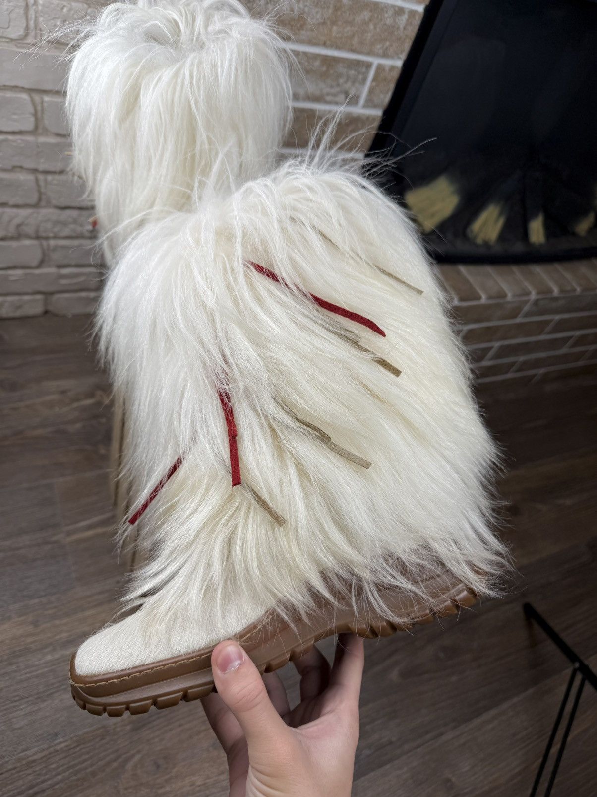 Vintage Vintage Y2K White Fluffy Fur Yeti Fuzzy Snow Boots Size US 8 / IT 38 - 12 Thumbnail