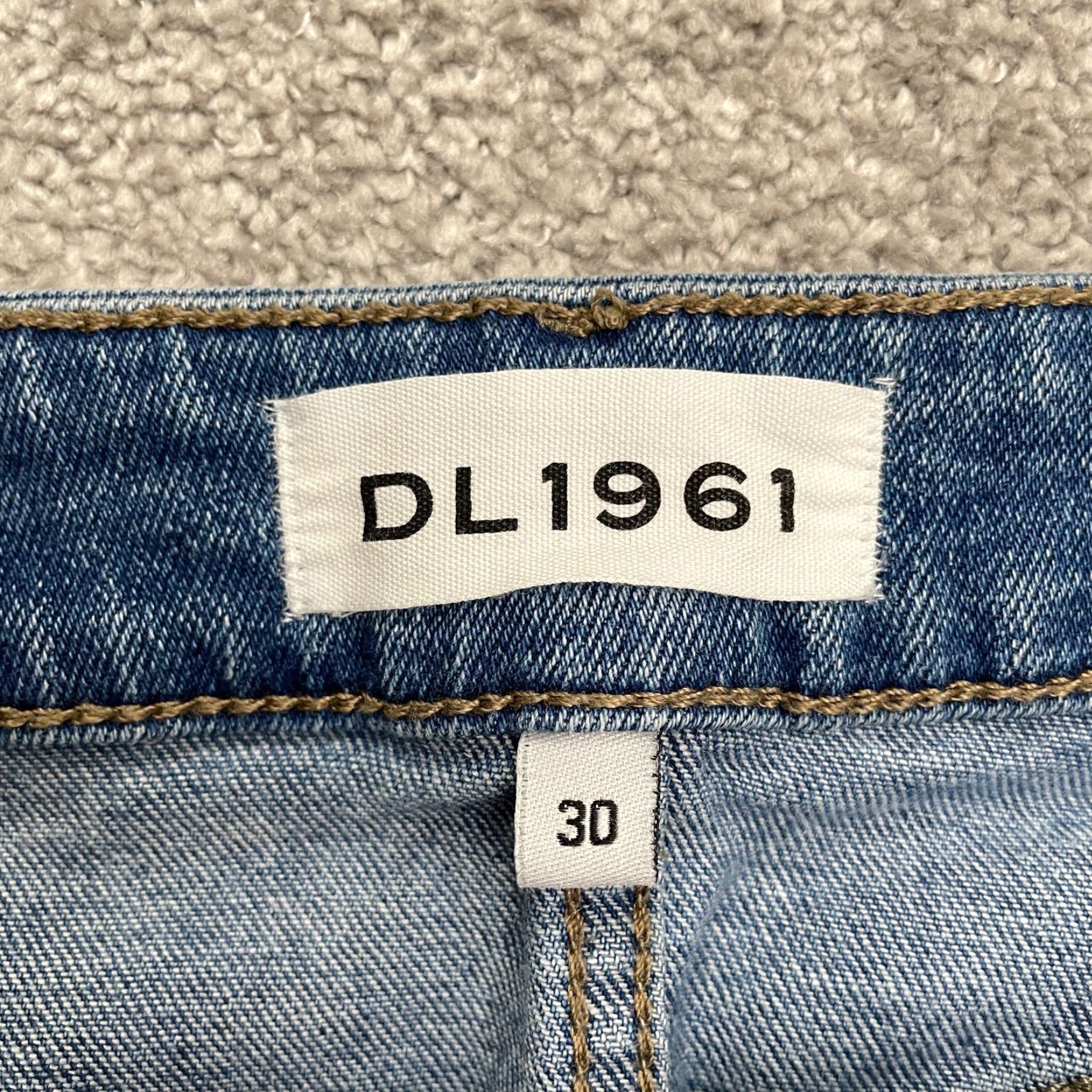 DL1961 DL1961 Margaux Instasculpt Ankle Skinny Denim Jeans Women 30 Blue Distressed 31W Size 30" / US 8 / IT 44 - 7 Thumbnail