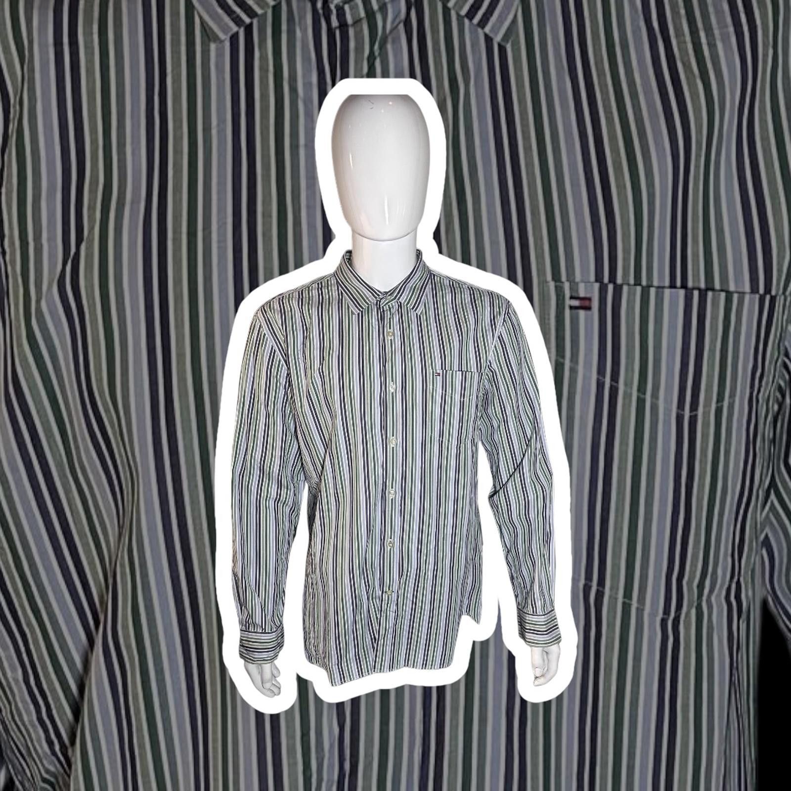 Tommy Hilfiger Tommy Hilfiger Custom Fit Striped Shirt - Stylish Casual Size US XL / EU 56 / 4 - 1 Thumbnail