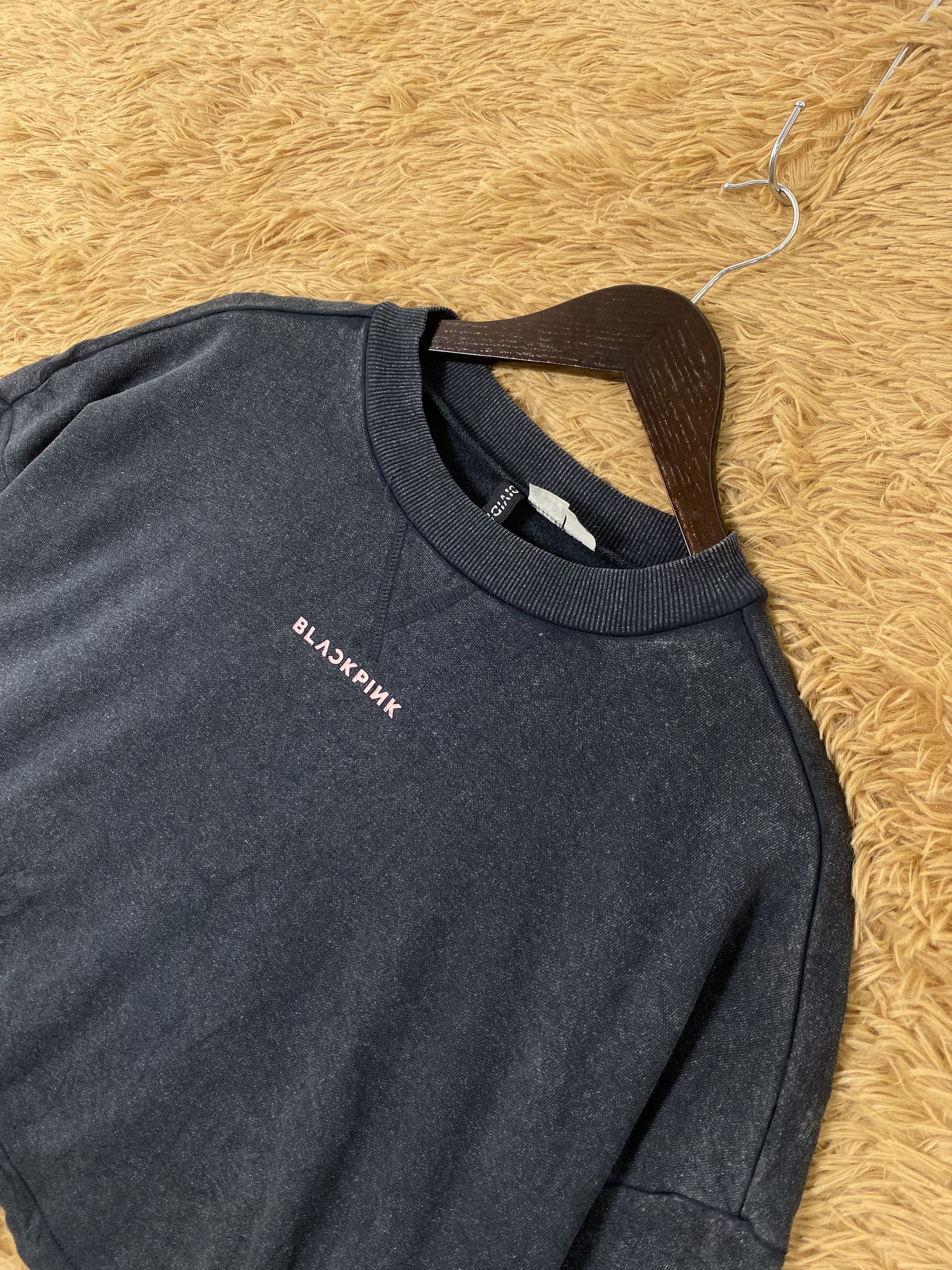Band Tees Divided X Black Pink Band Crop Tops Size S / US 4 / IT 40 - 2 Thumbnail