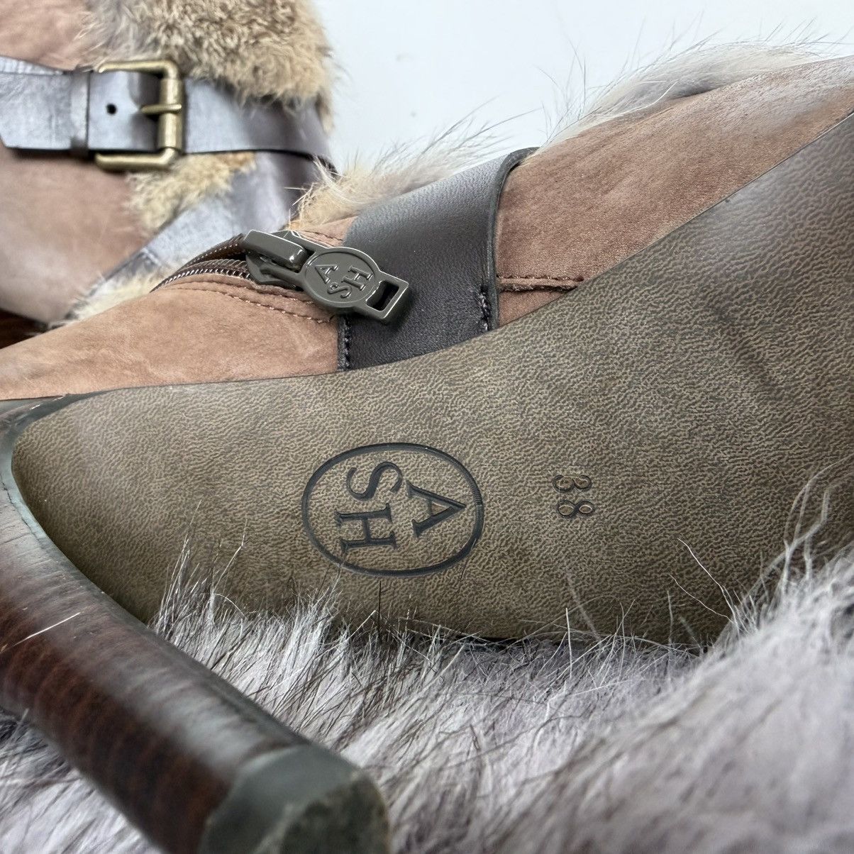 ASH ASH RABBIT FUR BONDAGE HEELS LEATHER WINTER BOOTS Y2K Size US 8 / IT 38 - 3 Thumbnail