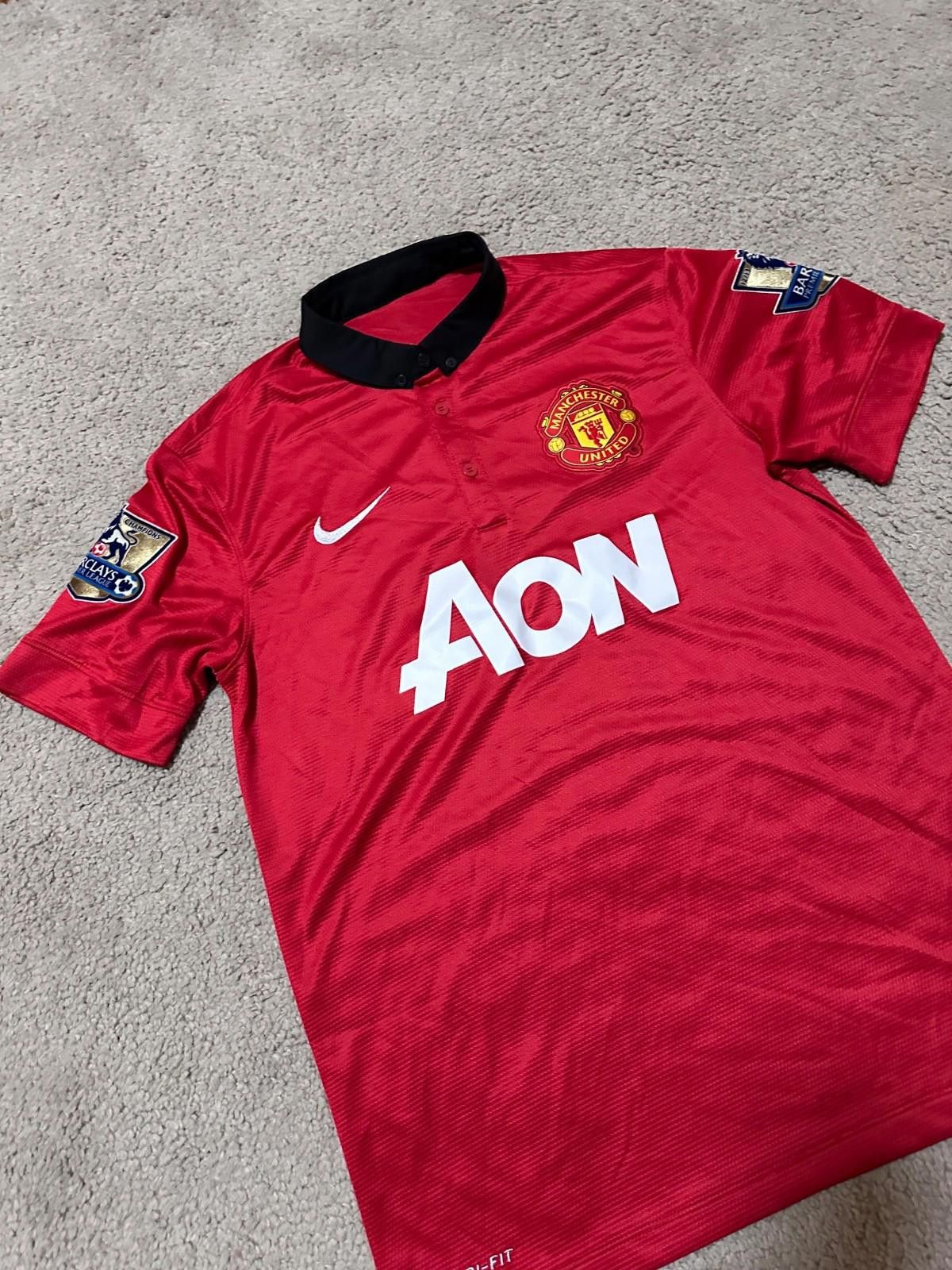 Nike Manchester United 2013/14 Home Football Shirt Soccer Jersey Size US M / EU 48-50 / 2 - 3 Thumbnail