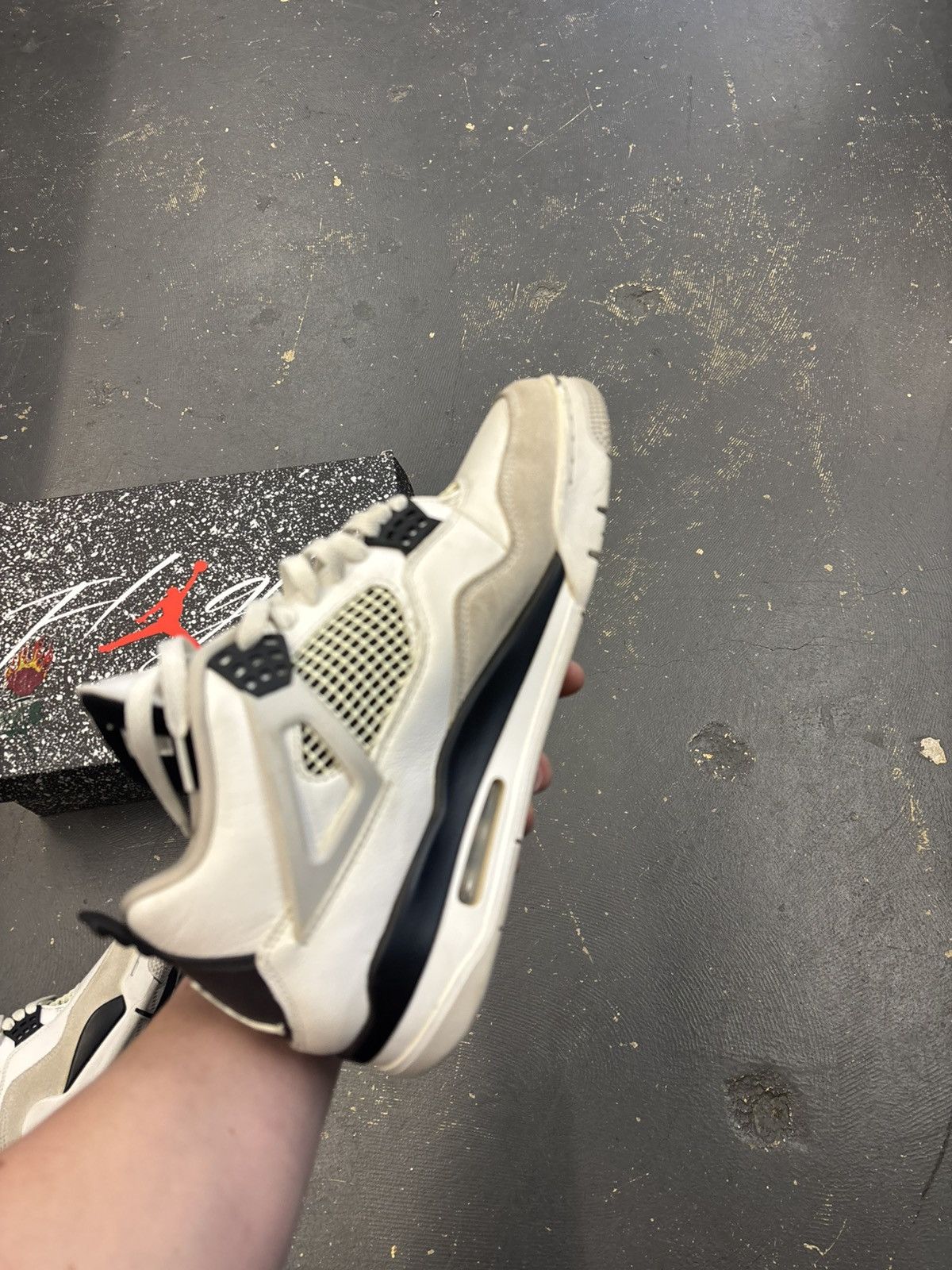 Jordan Brand Air jordan 4 retro military black with box 10.5 Size US 10.5 / EU 43-44 - 7 Thumbnail