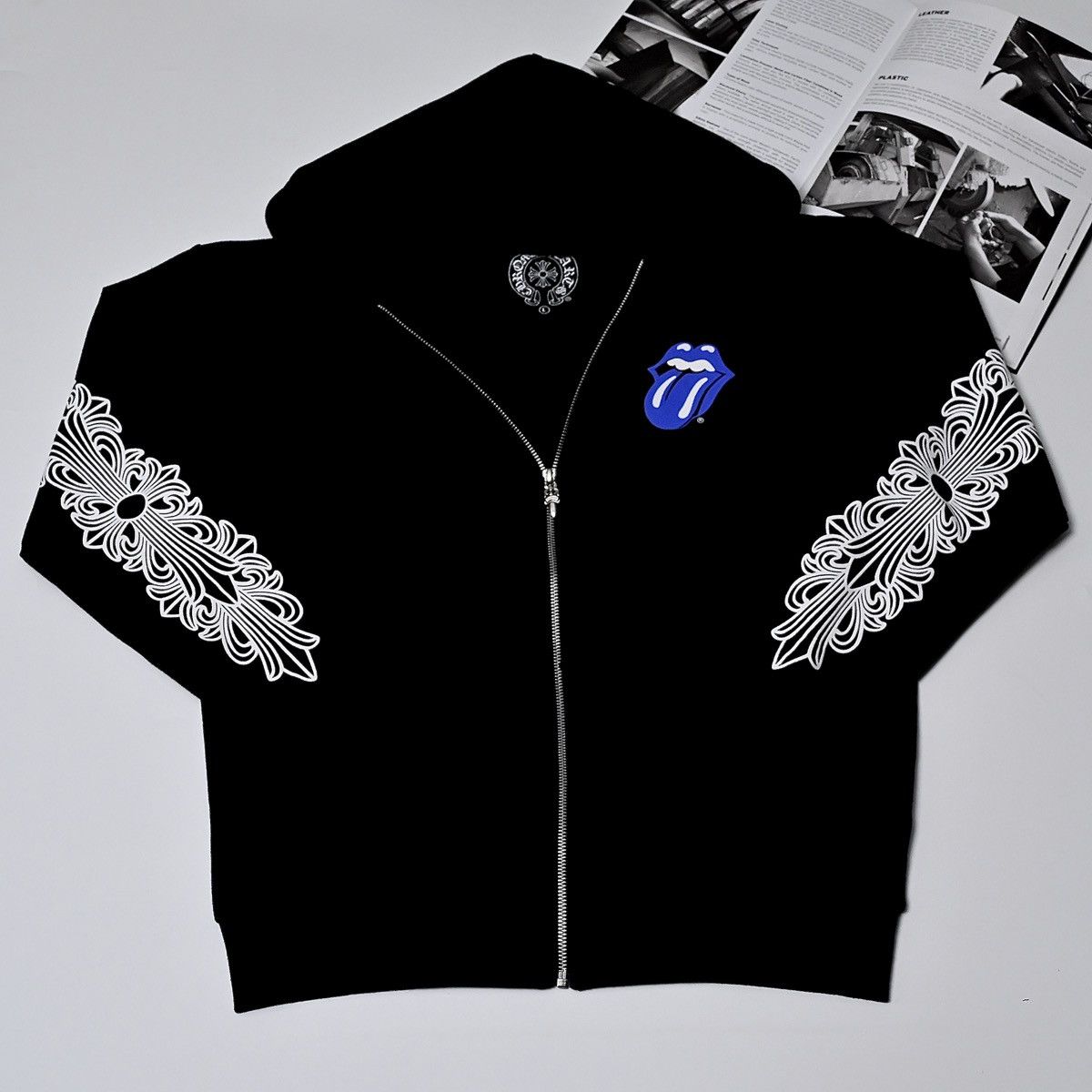 Chrome Hearts CHROME HEARTS ROLLING STONES BLUE ZIP UP HOODIE BLACK Size US XXL / EU 58 / 5 - 2 Thumbnail