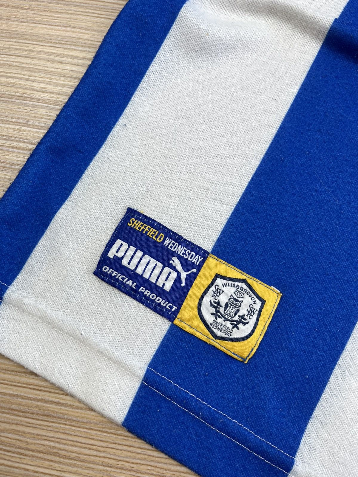 Puma SHEFFIELD WEDNESDAY PUMA SIZE L FOOTBALL SHIRT SOCCER Size US L / EU 52-54 / 3 - 7 Thumbnail