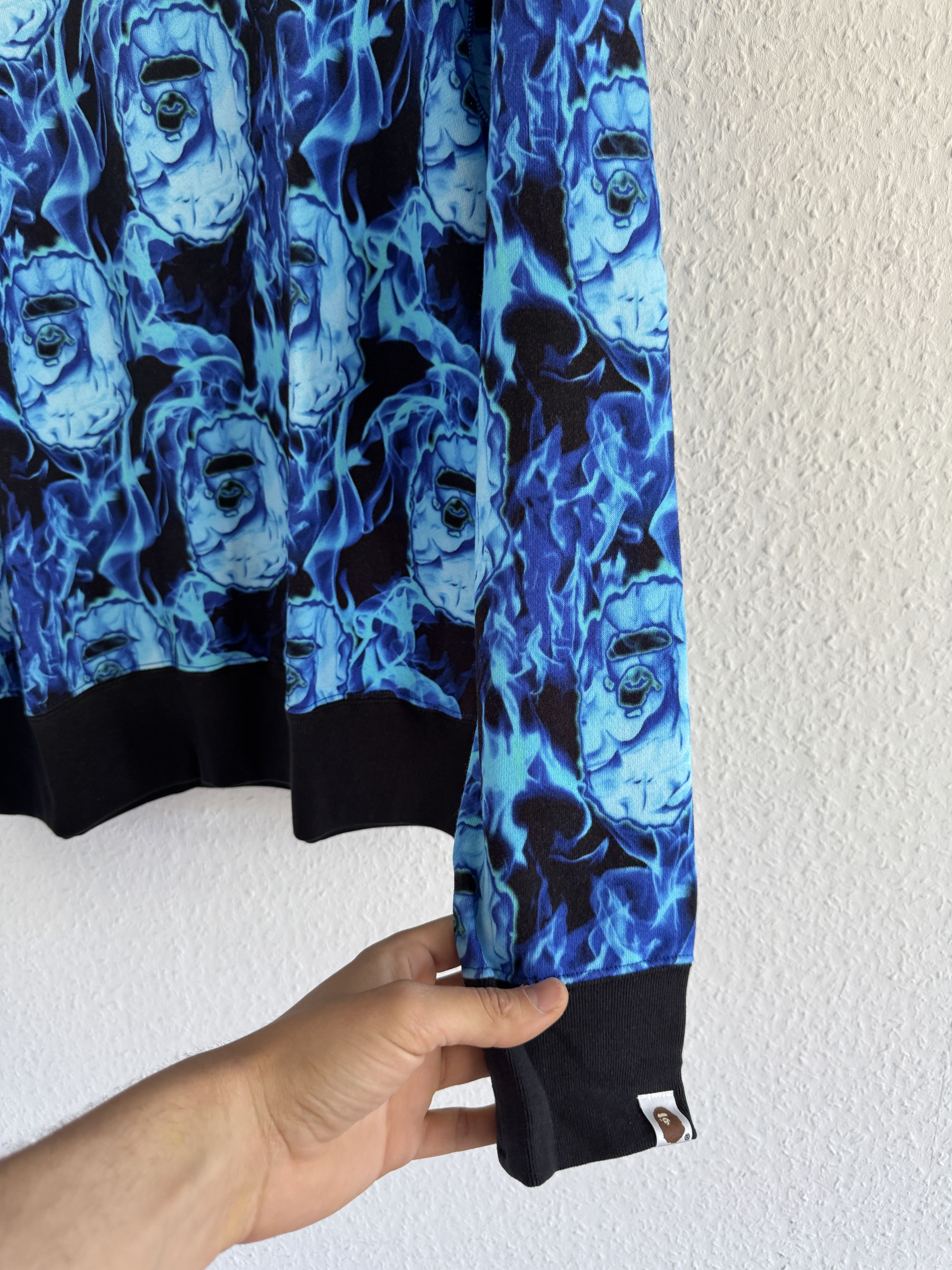 Bape Flame Allover Print Crewneck Size US M / EU 48-50 / 2 - 4 Thumbnail