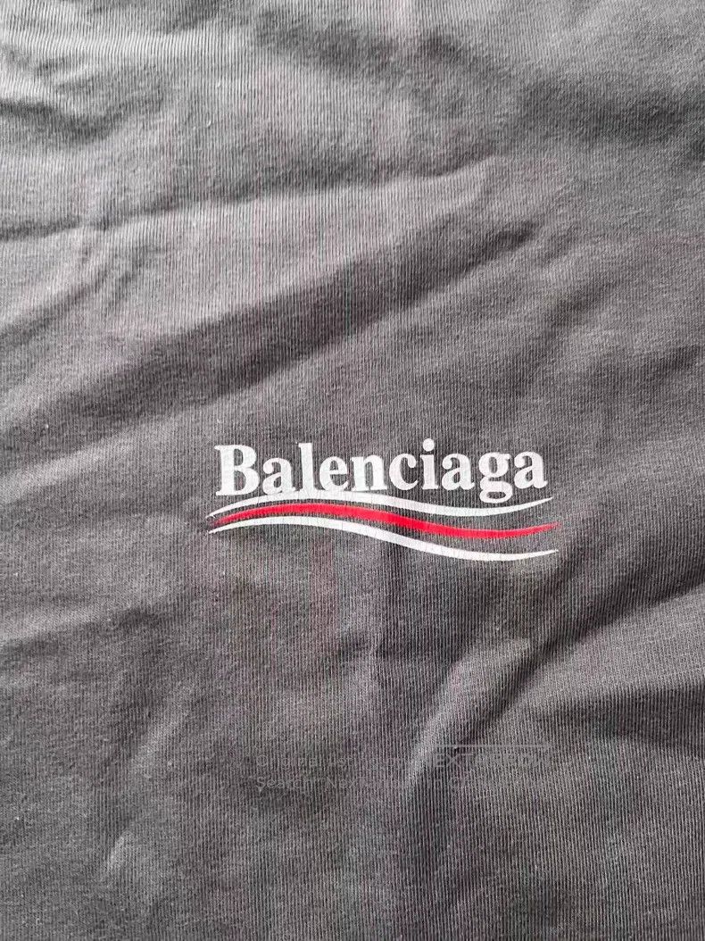 Balenciaga Balenciaga Round Neck Short Sleeve Logo Printed Detail T-S Size US S / EU 44-46 / 1 - 3 Thumbnail
