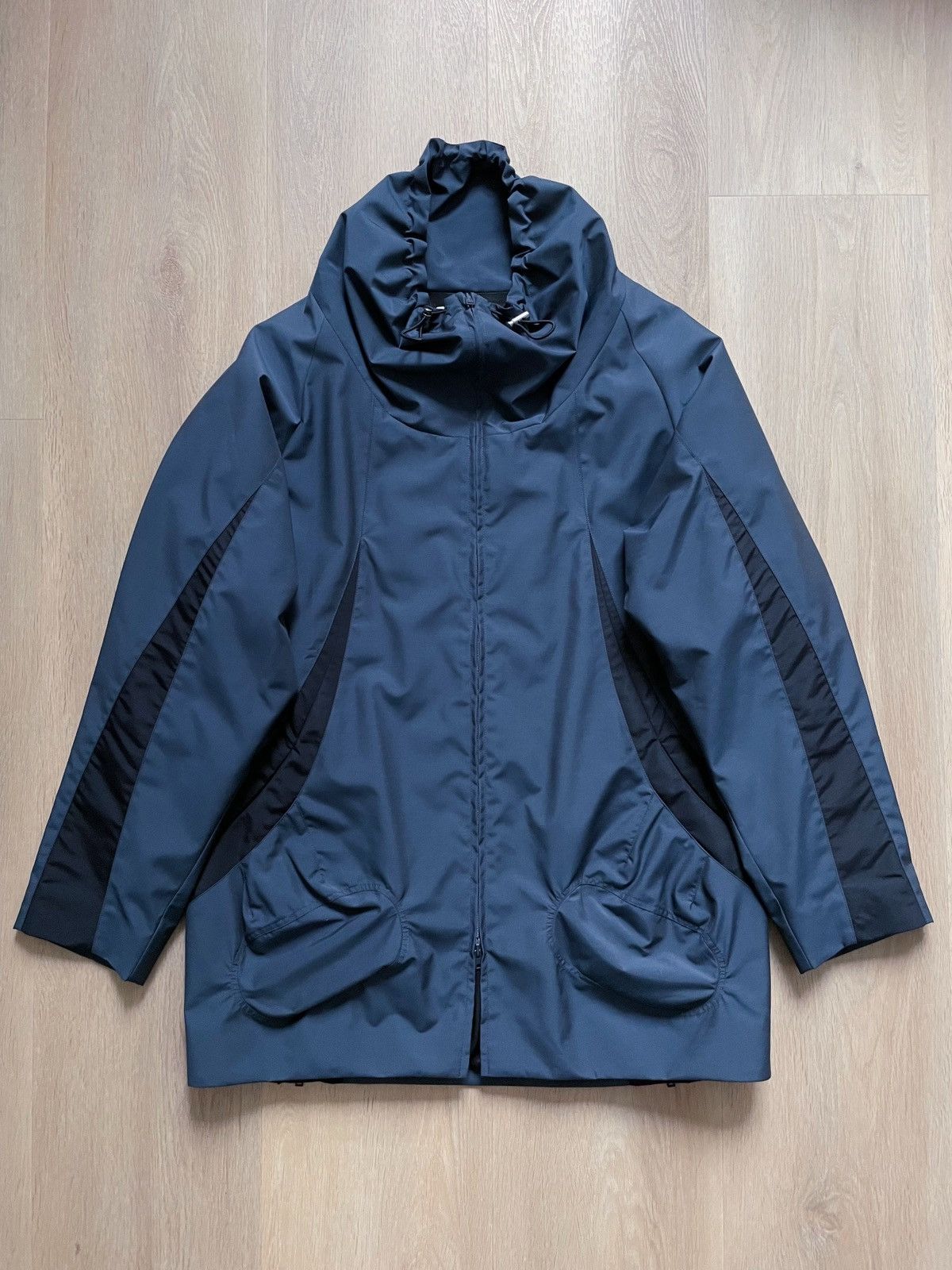 image of Kiko Kostadinov 00082020 Ss20 Riding Claw Parka in Navy, Men's (Size Medium)