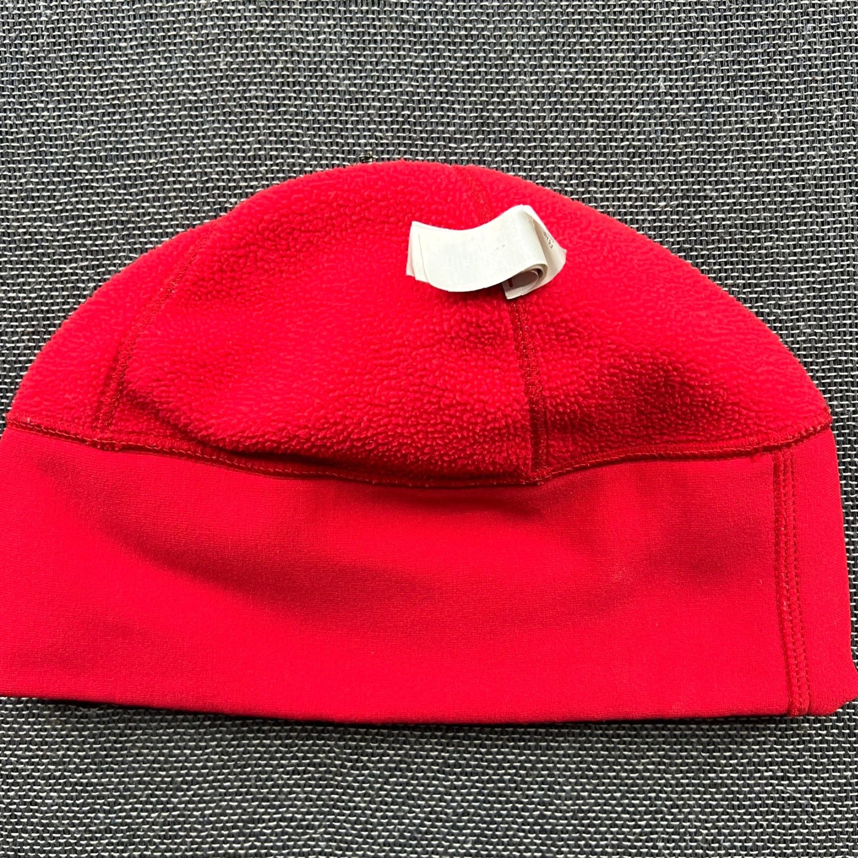 Nike VINTAGE Nike ACG Beanie Hat Skull Cap Softshell Red Winter Ski OSFM Mens Size ONE SIZE - 4 Thumbnail