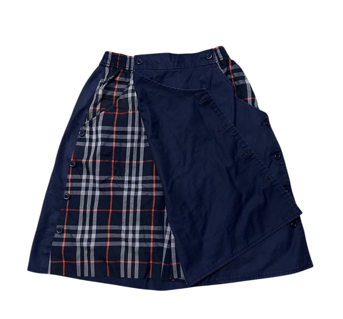 vintage Burberrys of London Nova Check design short skirt