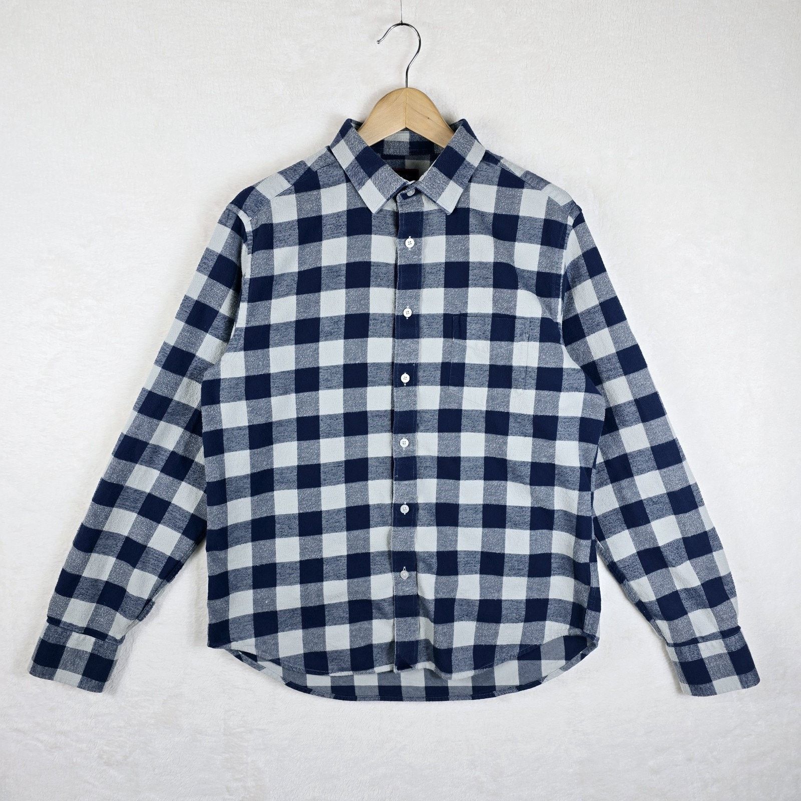 UNTUCKit UNTUCKit Shirt Large Blue Slim Fit Men’s Plaid Flannel Size US L / EU 52-54 / 3 - 2 Thumbnail