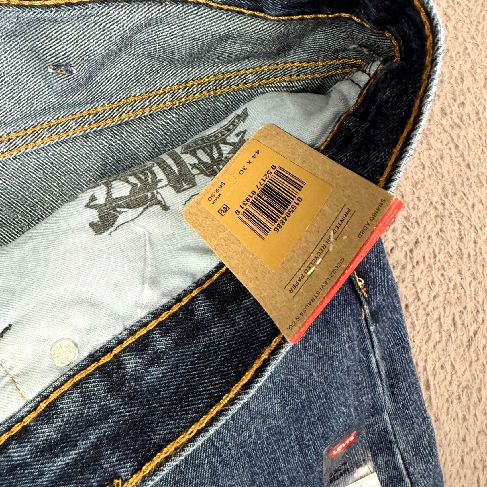 Levi's VINTAGE Levis 550 Jeans 44x30 Blue Medium Wash Relaxed Fit Denim Solid Cowboy NEW Size US 44 / EU 60 - 4 Thumbnail
