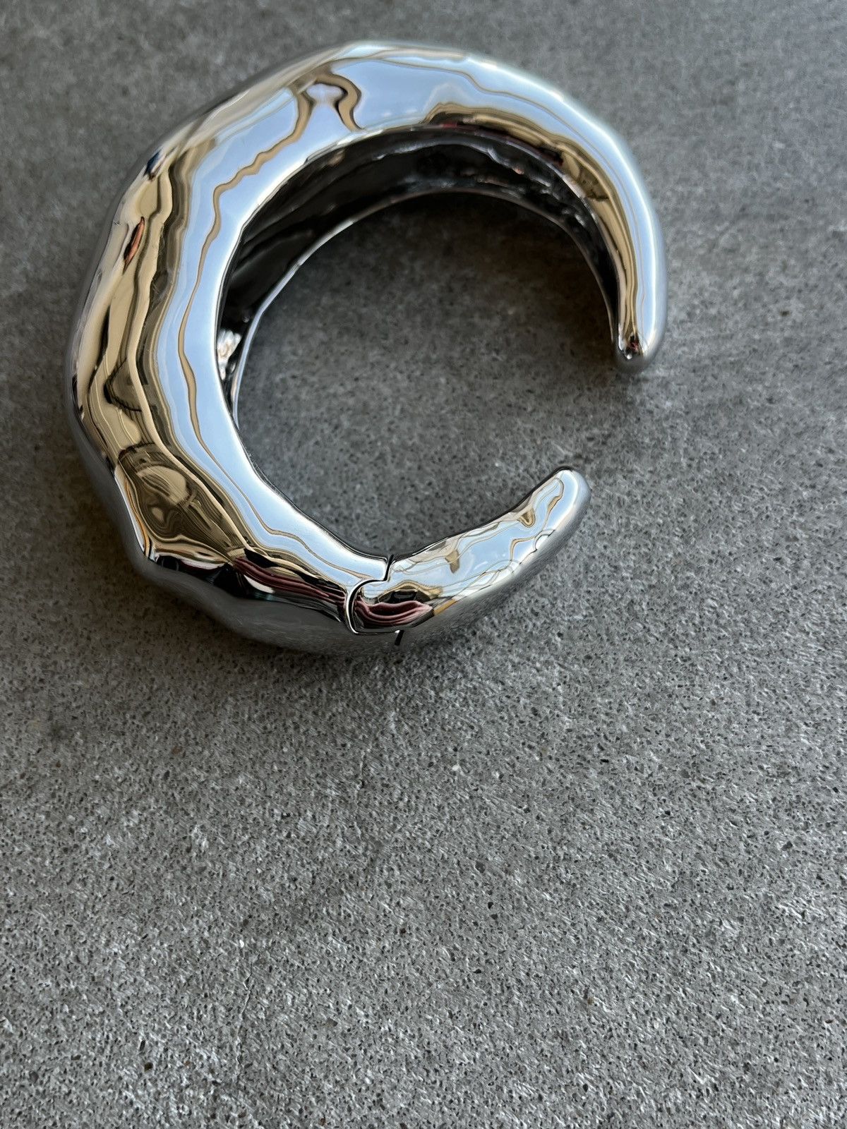 Alexis Bittar Alexis Bittar Large Molten Silver Cuff (unisex) Size ONE SIZE - 4 Thumbnail
