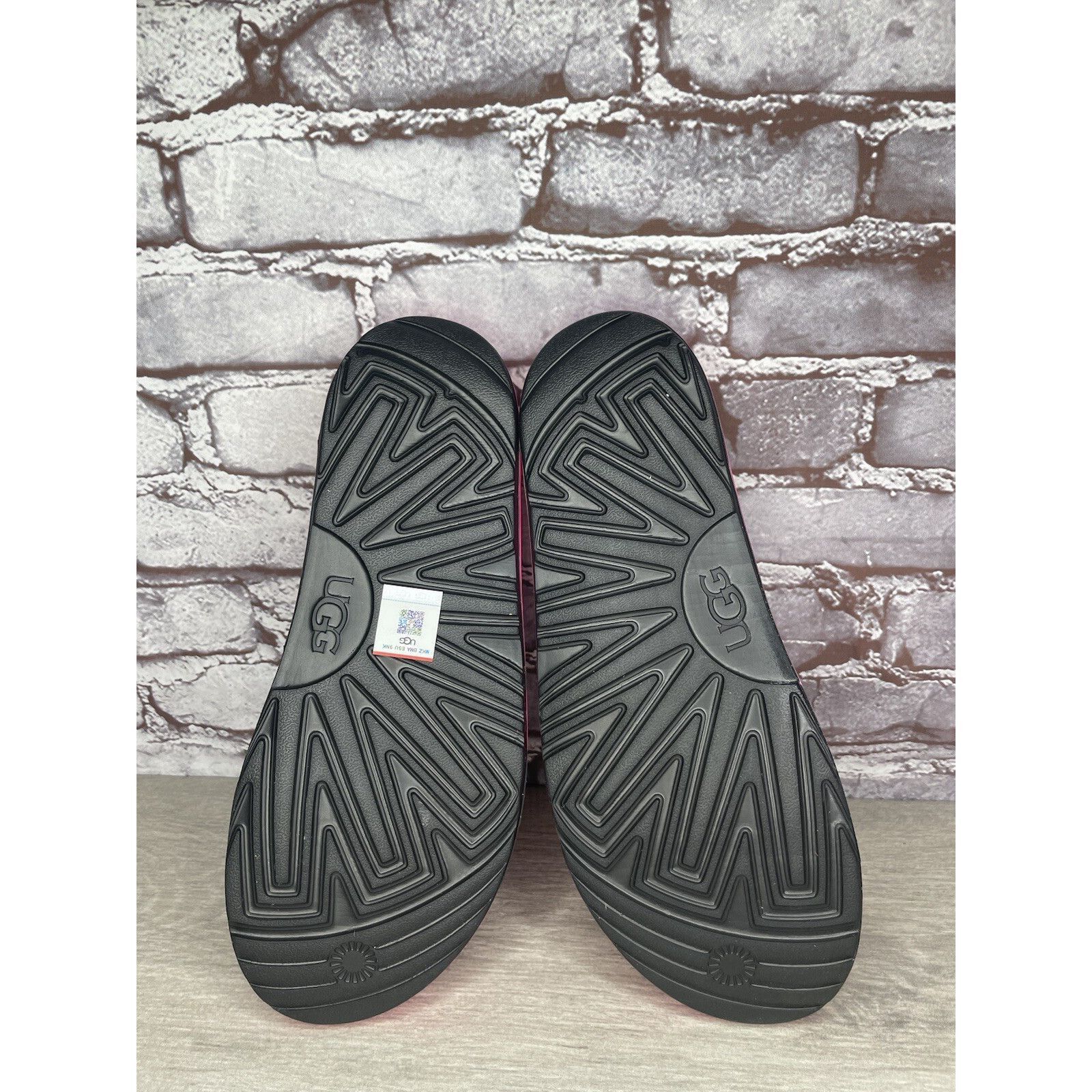 Ugg UGG WILCOX SLIDE Pink Rubber Light Waterproof Sport Sandals Size US 12 / EU 45 - 22 Thumbnail