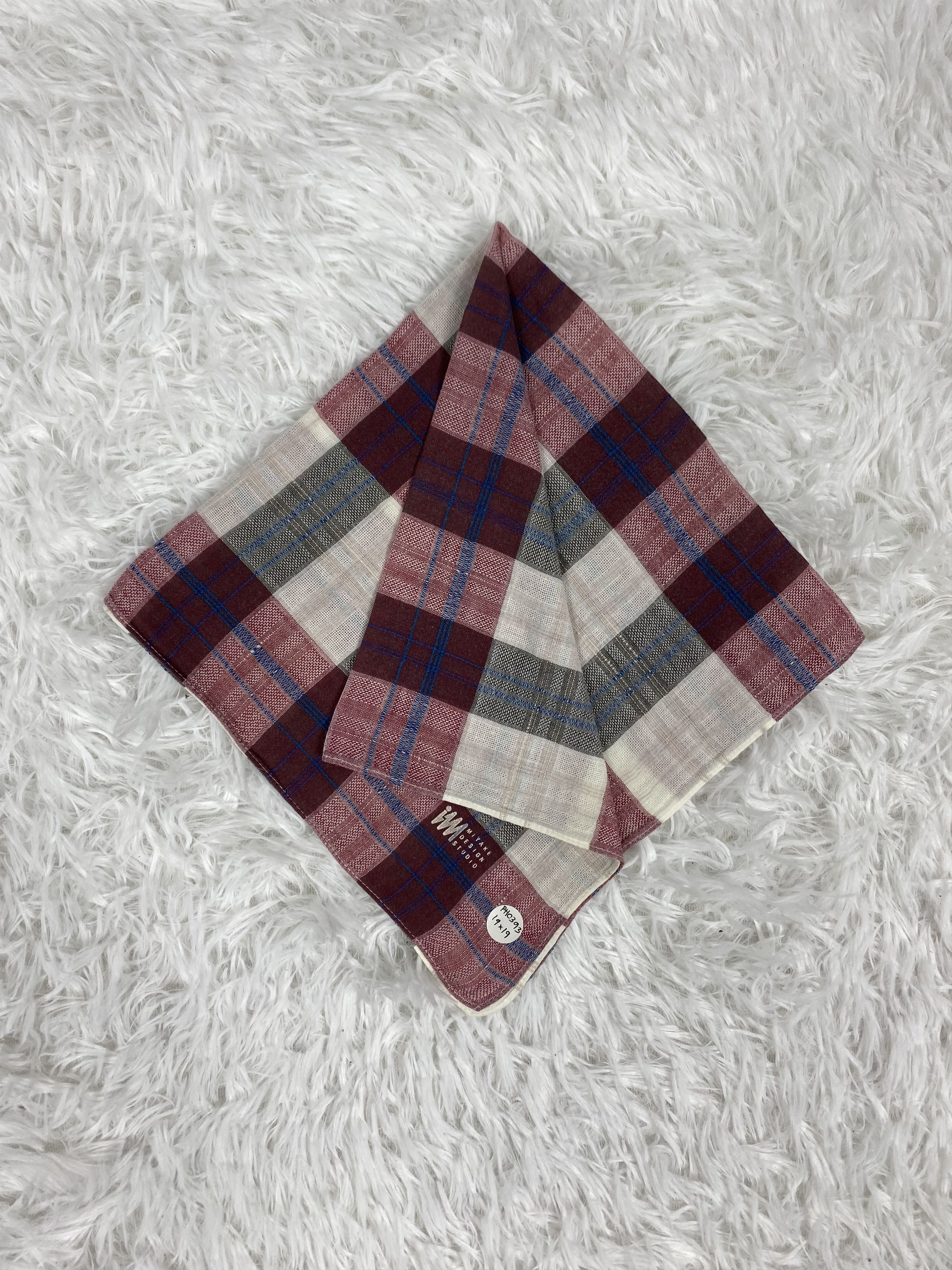 Issey Miyake Vintage Issey Miyake Handkerchief Neckerchief PH0393 Size ONE SIZE - 1 Thumbnail