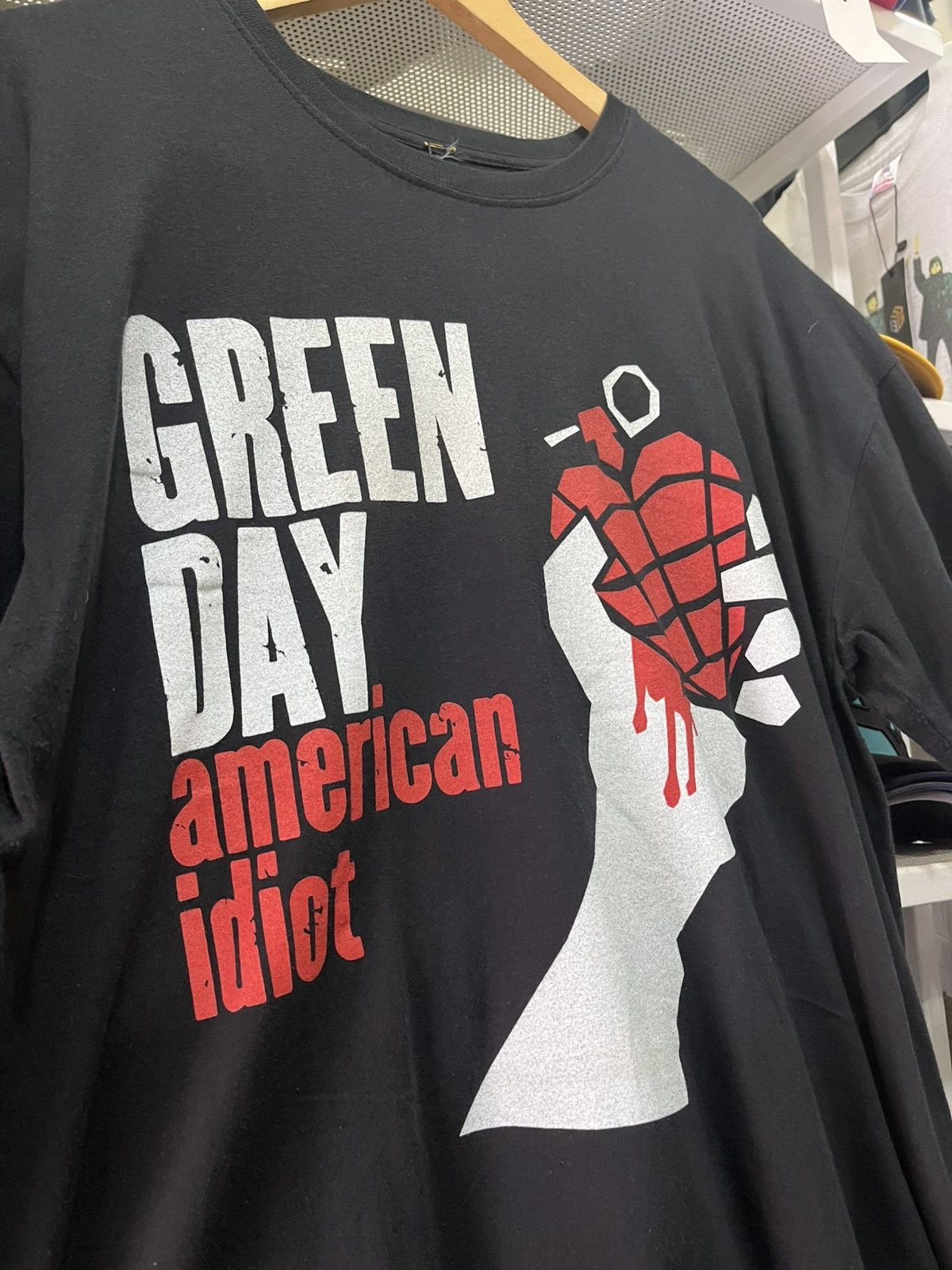 Band Tees Green Day American Idiot T Shirt Tour Concert Black Y2K Punk Size US XL / EU 56 / 4 - 3 Thumbnail
