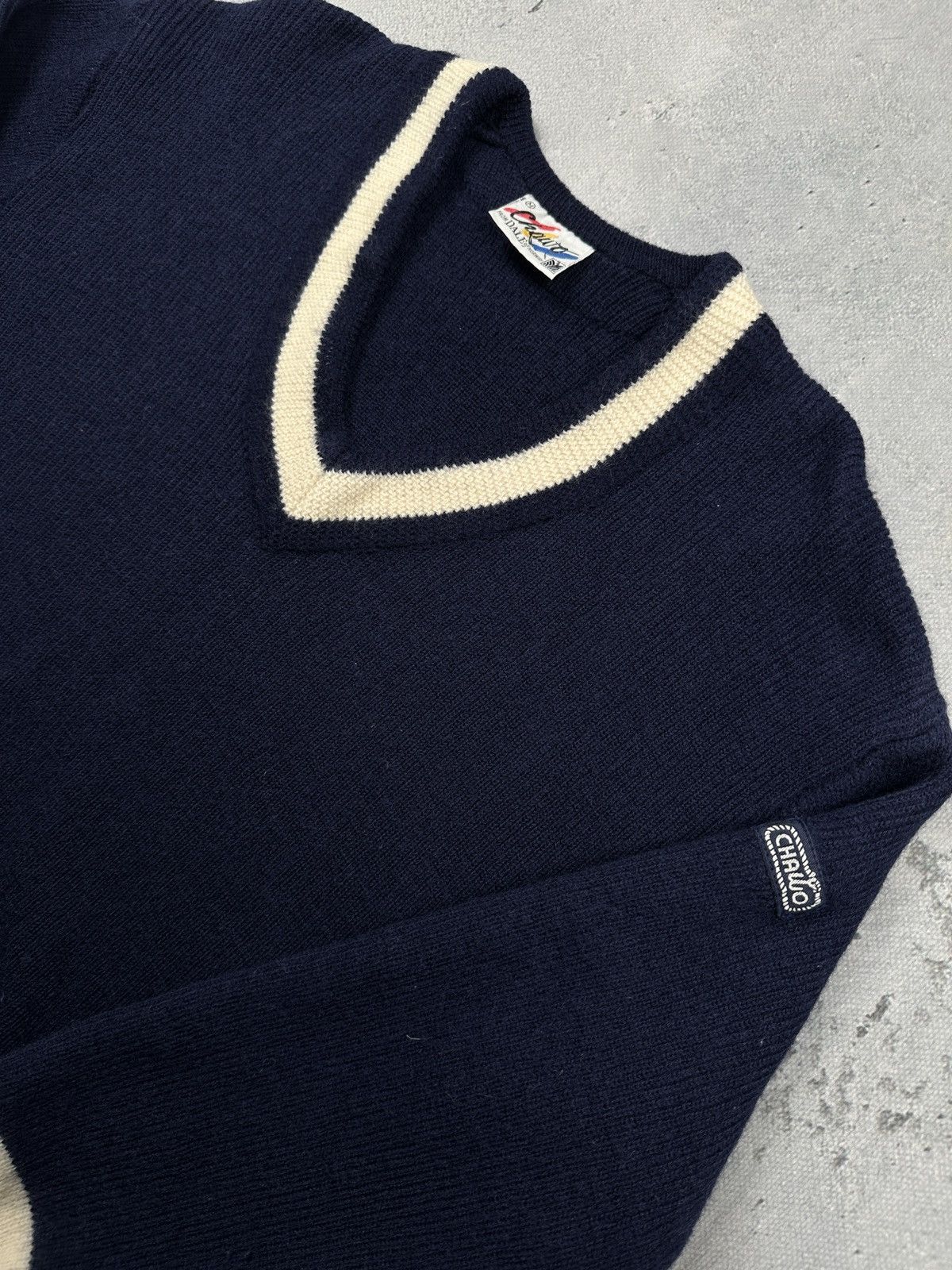 Dale Of Norway Vintage Dale of Norway Chawo Wool Sweater V-Neck Navy 80s Size US M / EU 48-50 / 2 - 10 Thumbnail