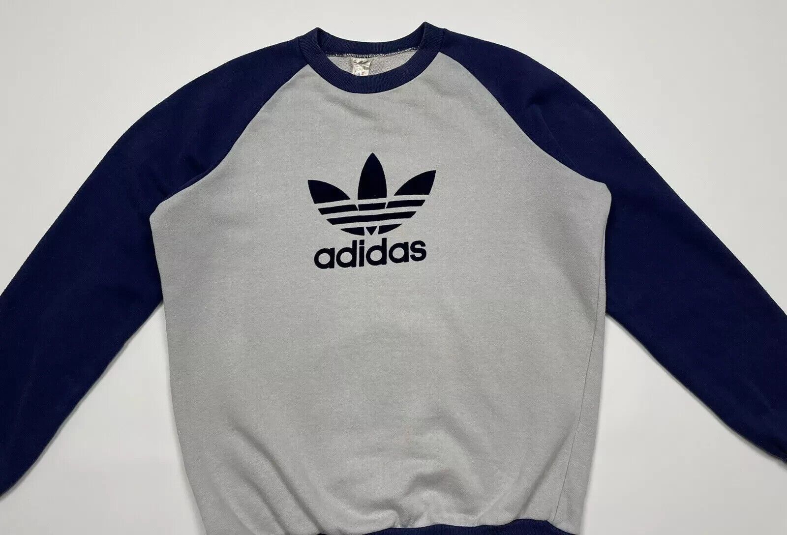 Adidas VINTAGE ADIDAS 1990s 90s SWEATSHIRT SWEATER BIG LOGO HOODIE Size US S / EU 44-46 / 1 - 8 Thumbnail