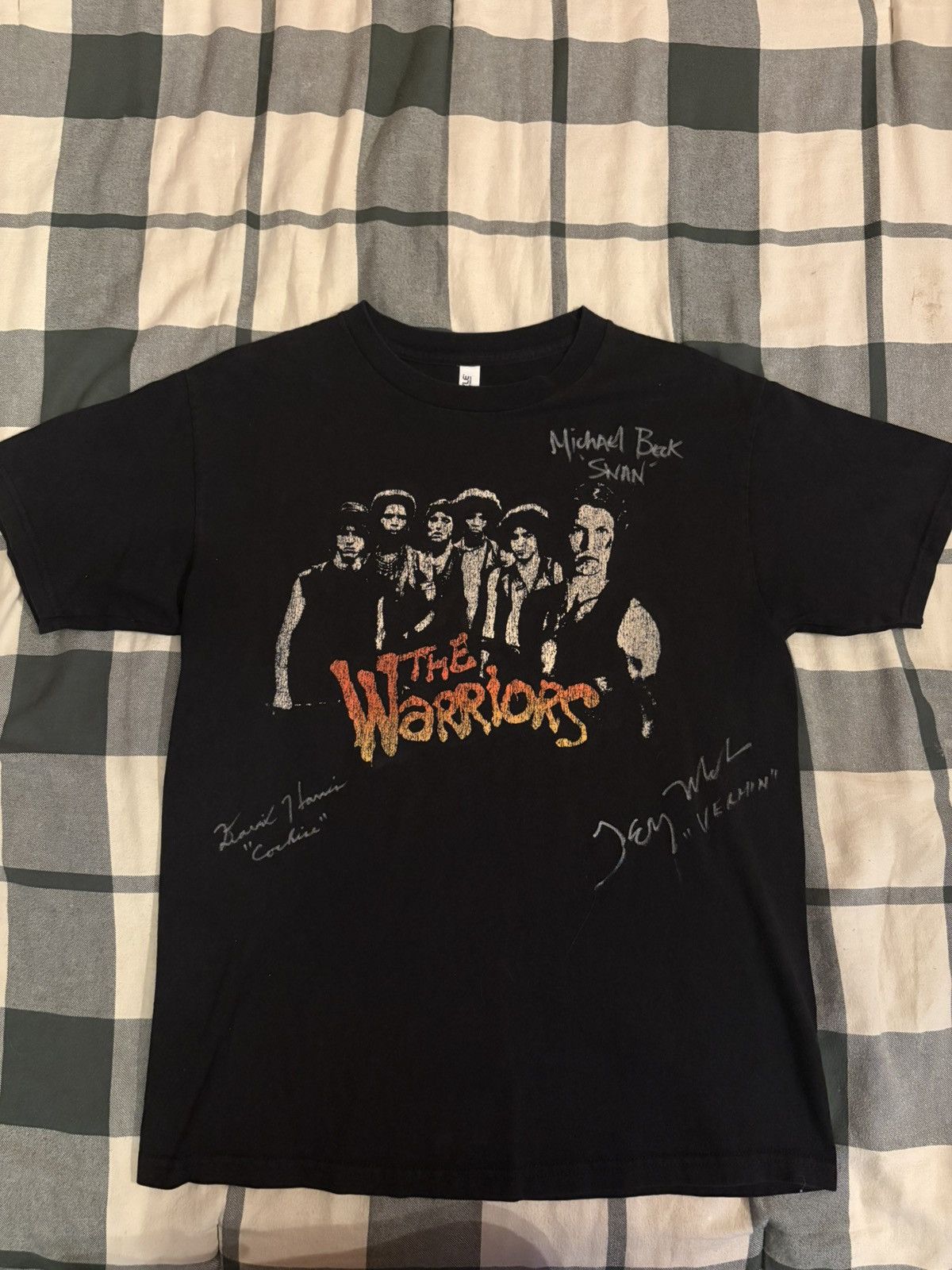 Pacsun THE WARRIORS (Movie) AUTOGRAPHED T SHIRT Size US M / EU 48-50 / 2 - 1 Thumbnail