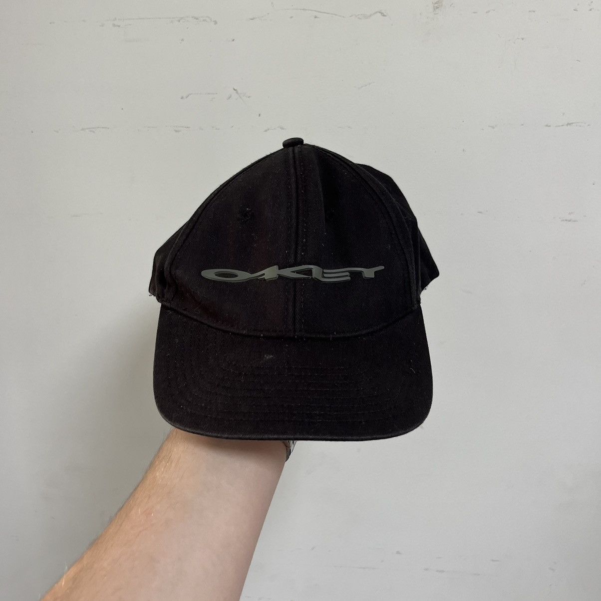 Oakley Cap Oakley rare Big Logo Vintage Streetwear Size ONE SIZE - 1 Thumbnail