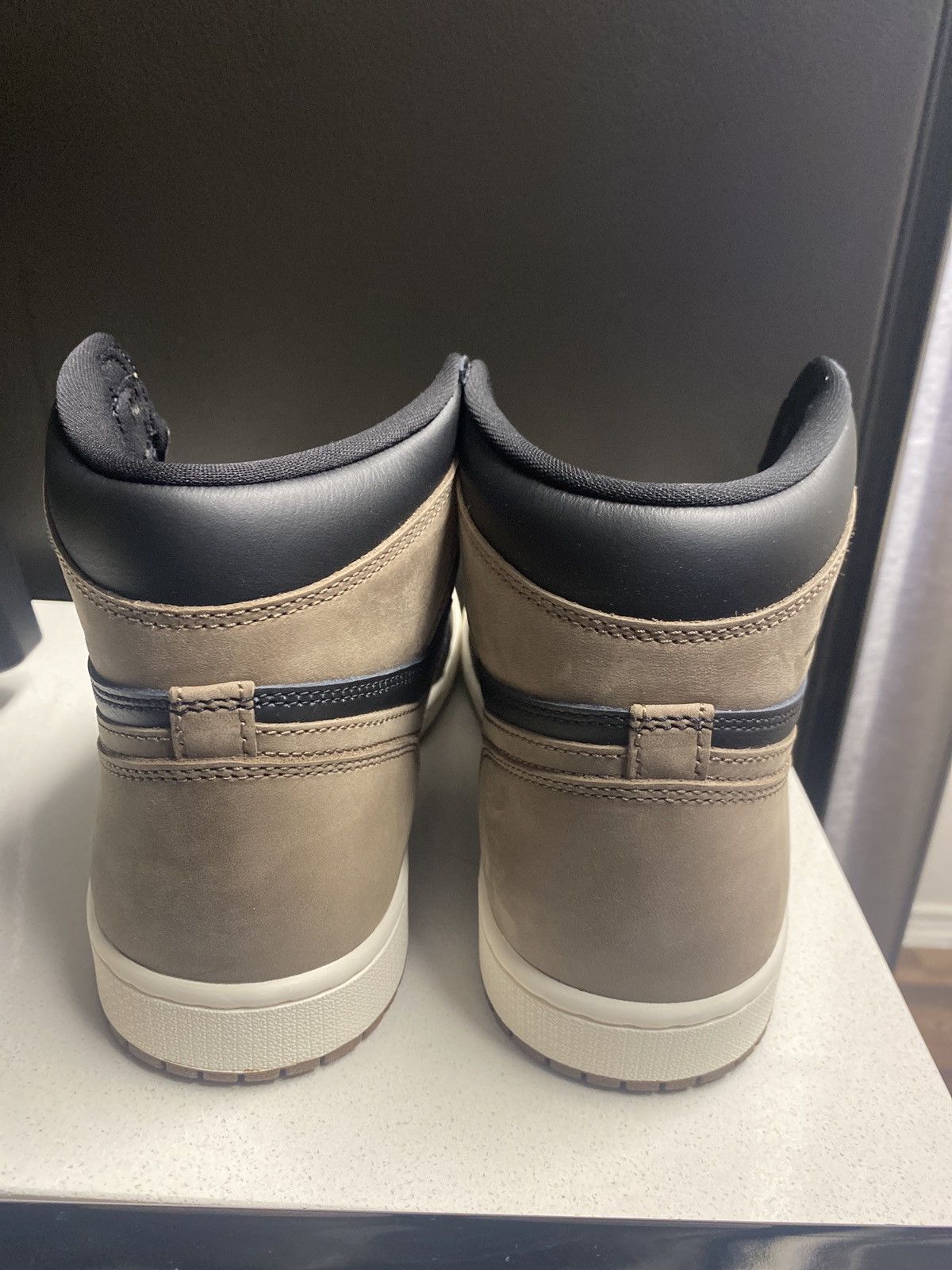 Jordan Brand Brand New Jordan 1 Retro High OG Palomino Size US 9.5 / EU 42-43 - 7 Thumbnail