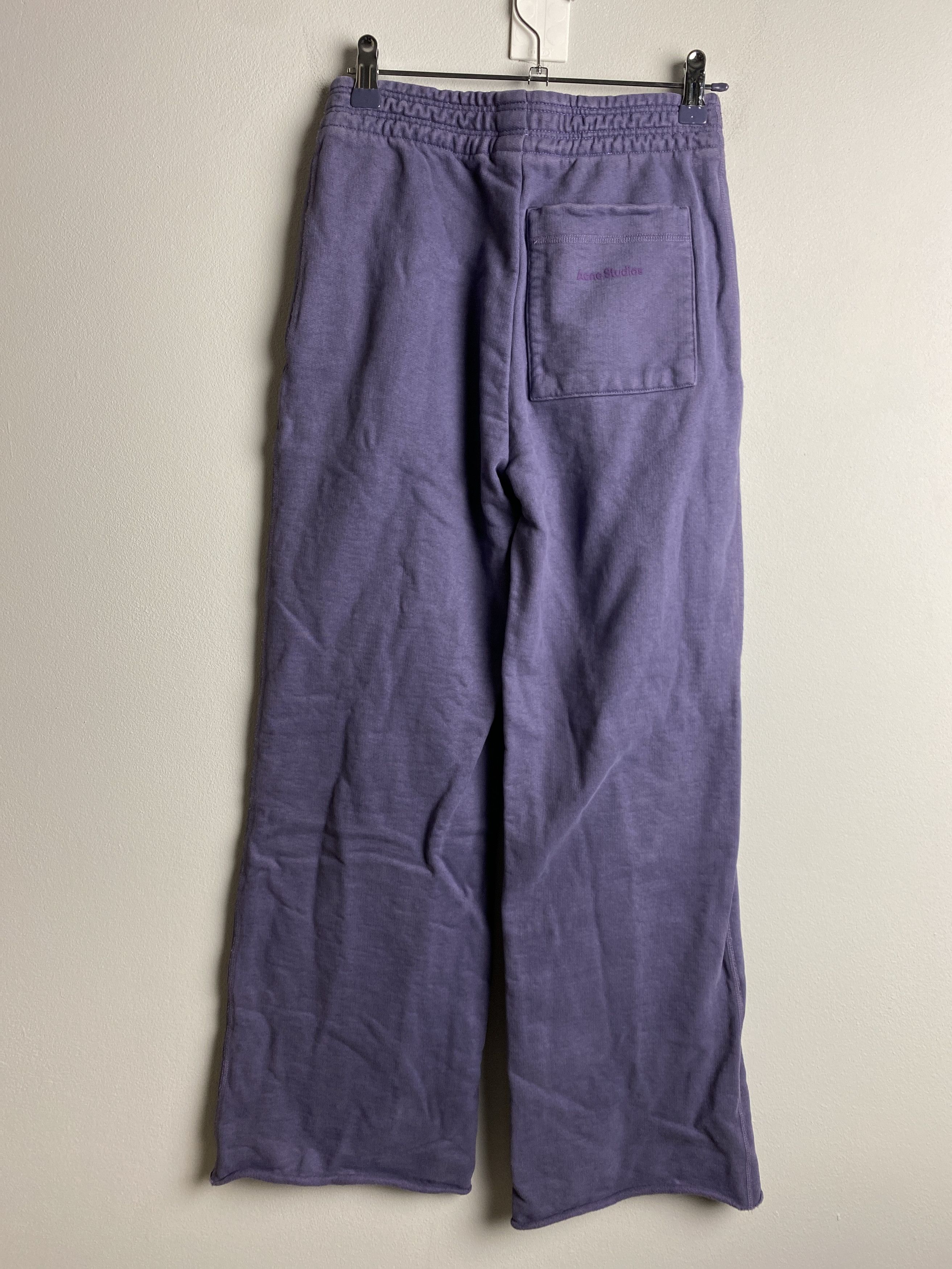 Acne Studios Acne Studios purple sweatpants small back logo Size 24" / US 00 / IT 34 - 1 Thumbnail
